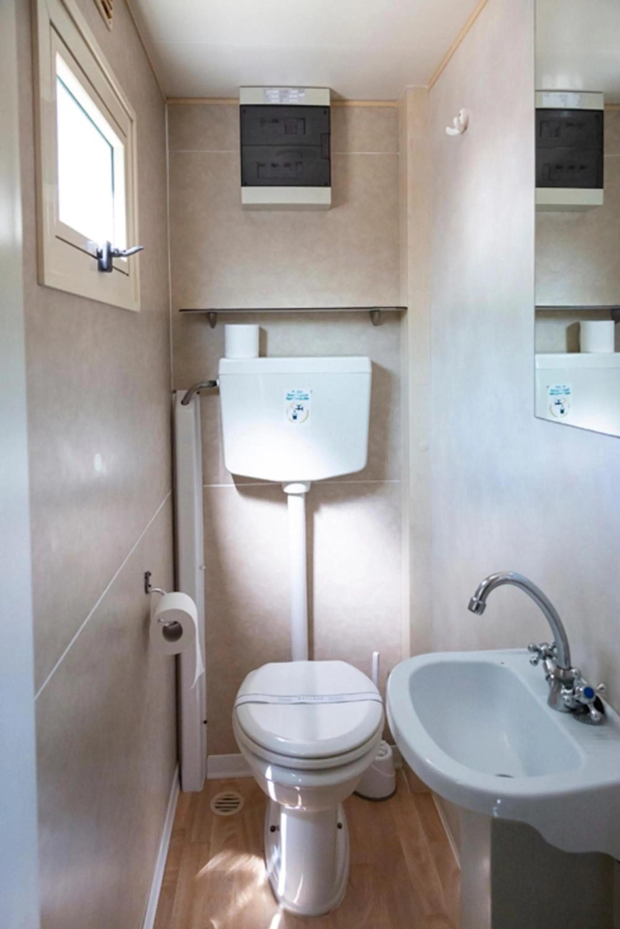 Bathroom in hu I Pini village