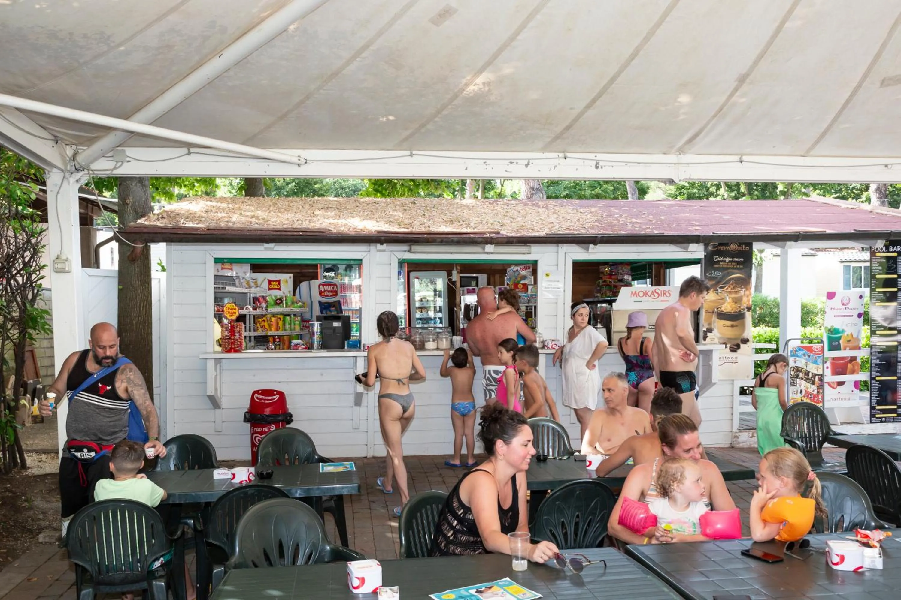 Restaurant/places to eat in hu I Pini village