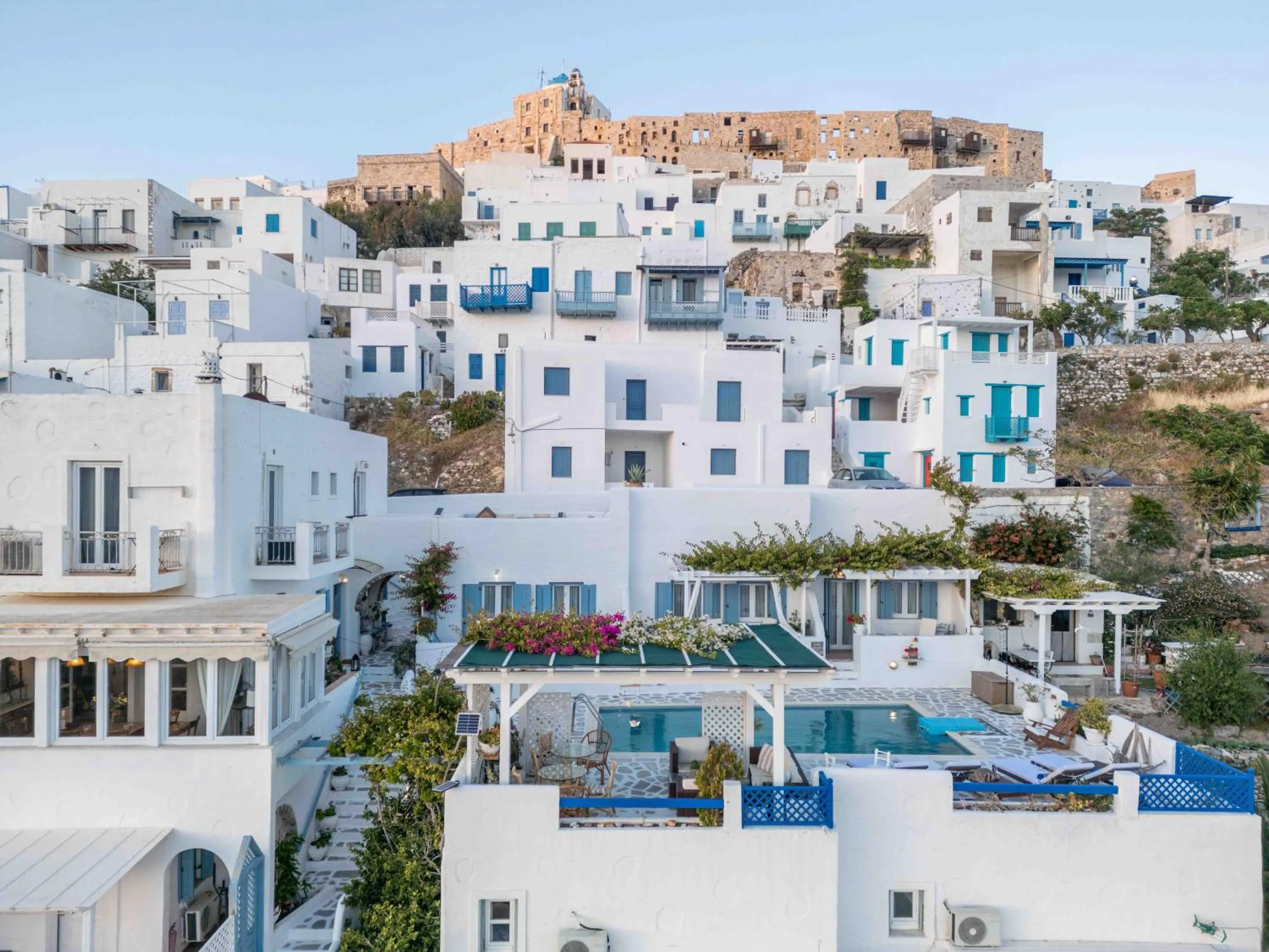 Property building in Studios Kilindra