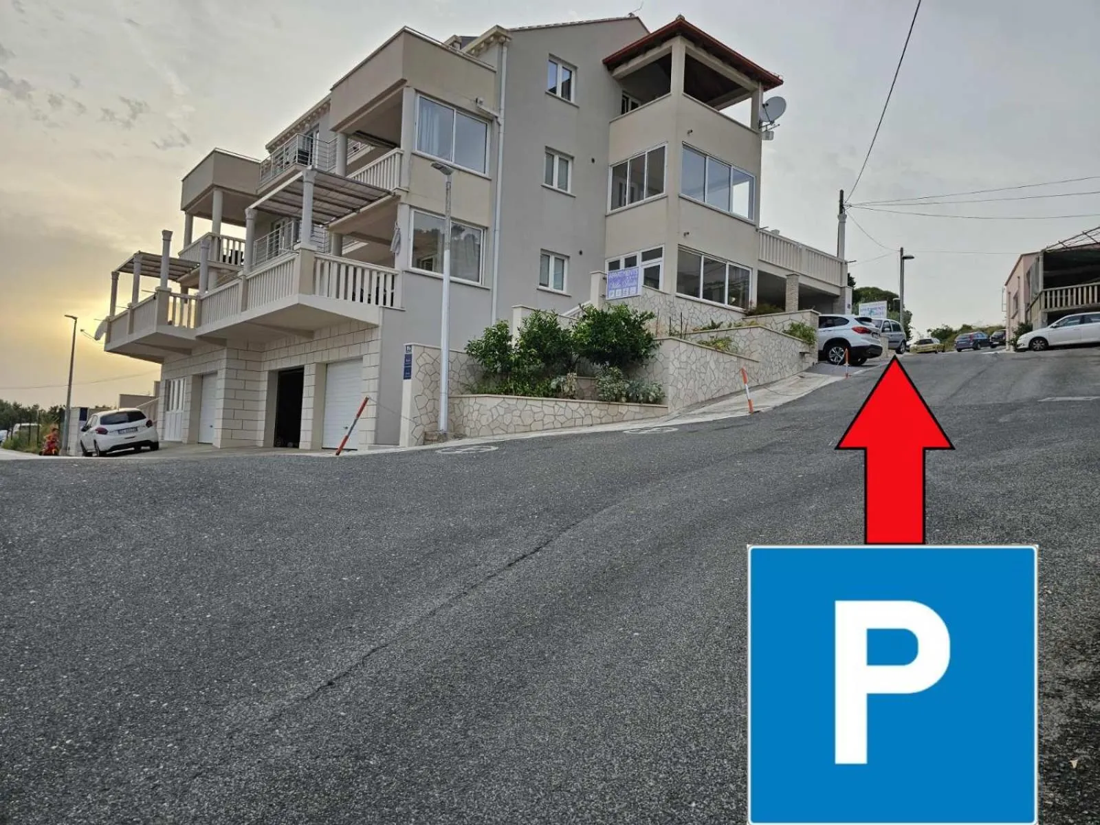 Parking in Apartments Villa Dadić