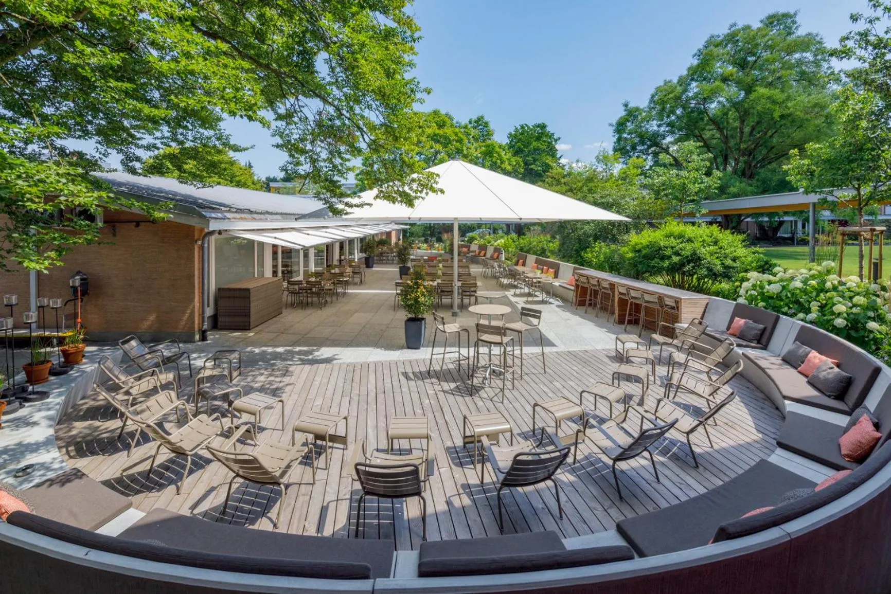 Restaurant/places to eat in Hotel Coop Tagungszentrum & Hotelpark im Grünen