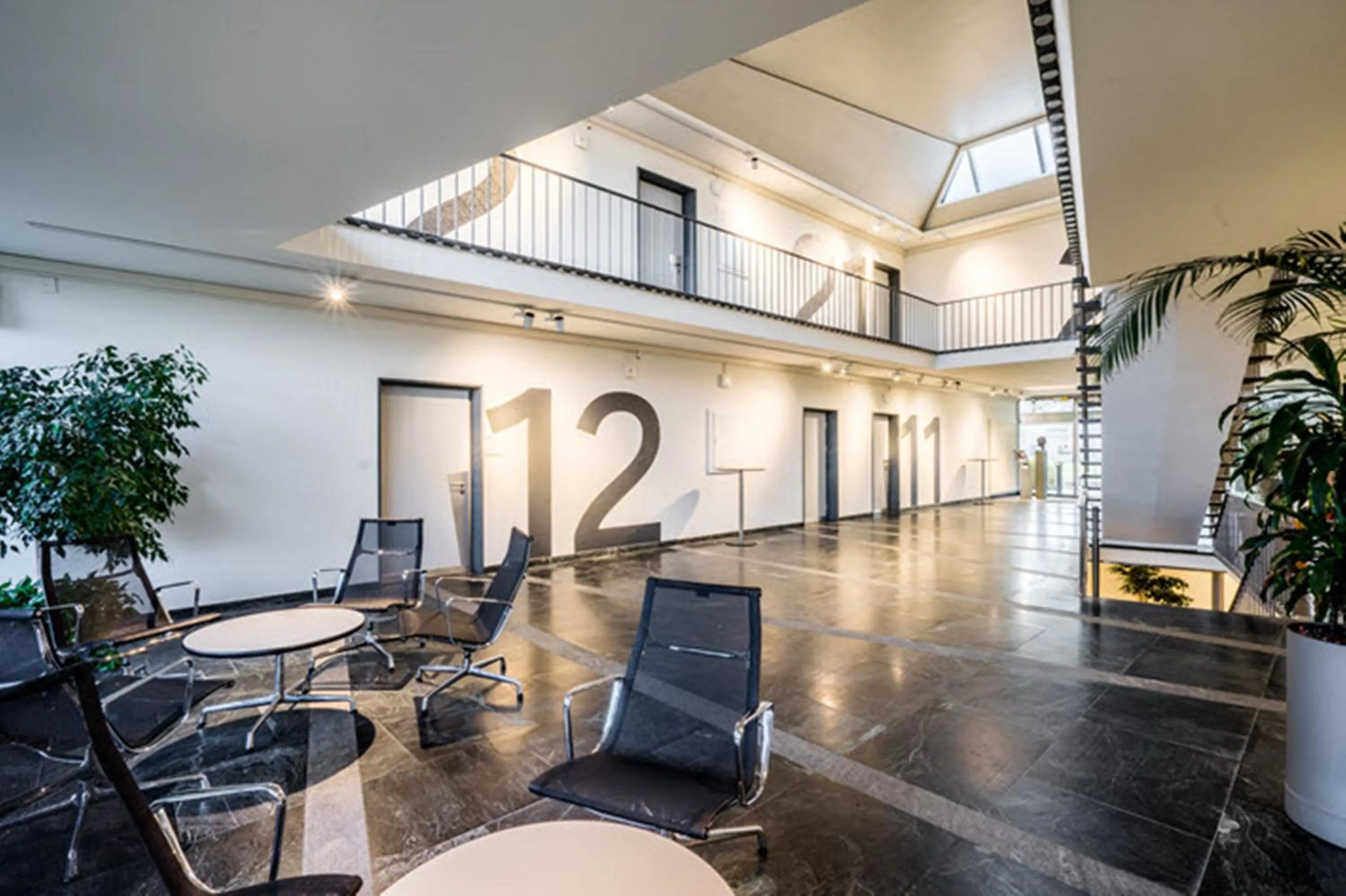 Communal lounge/ TV room in Hotel Coop Tagungszentrum & Hotelpark im Grünen