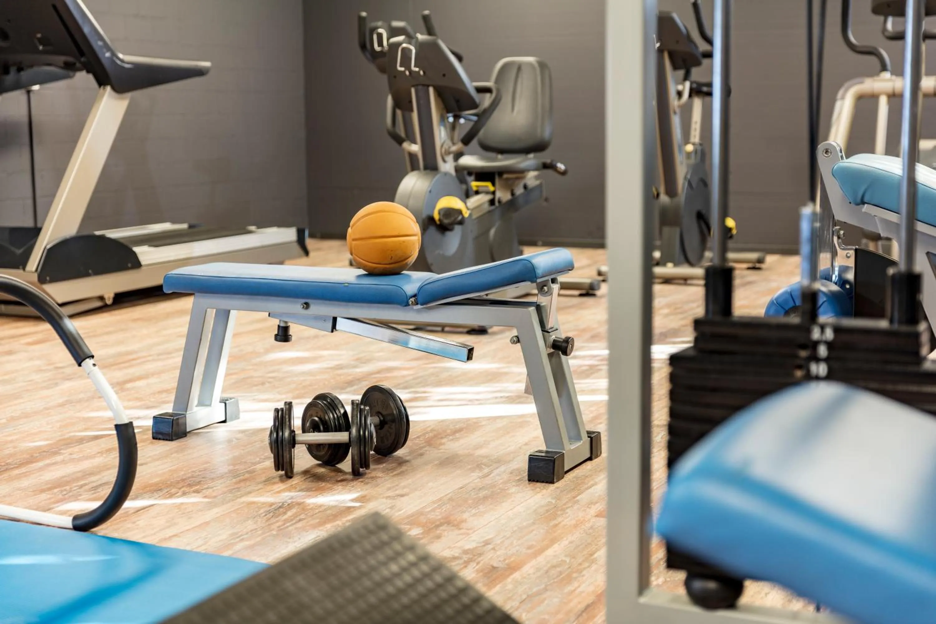 Fitness centre/facilities in Hotel Coop Tagungszentrum & Hotelpark im Grünen