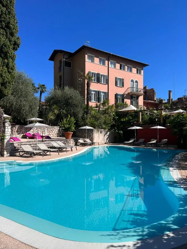 Property building in Villa Miravalle