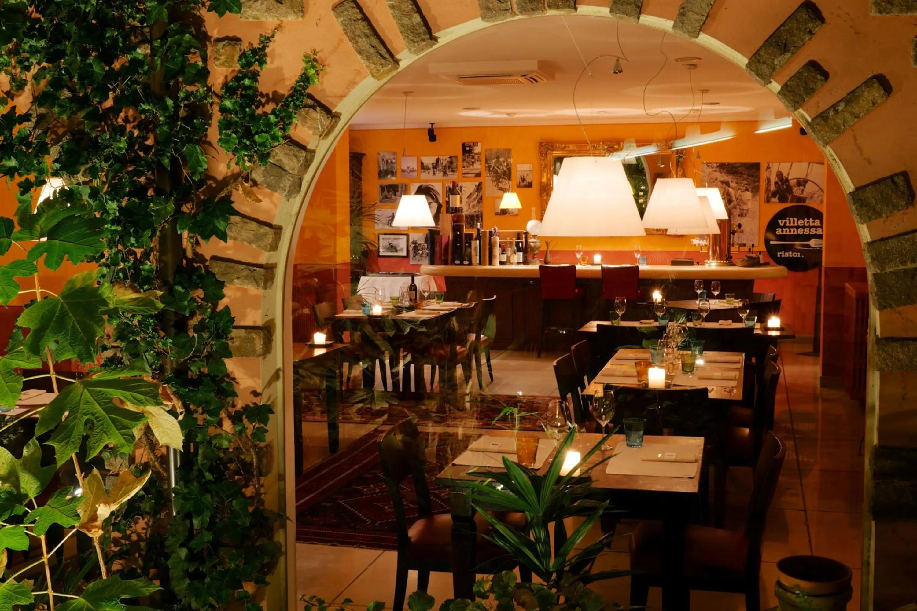 Restaurant/places to eat in Villa Miravalle