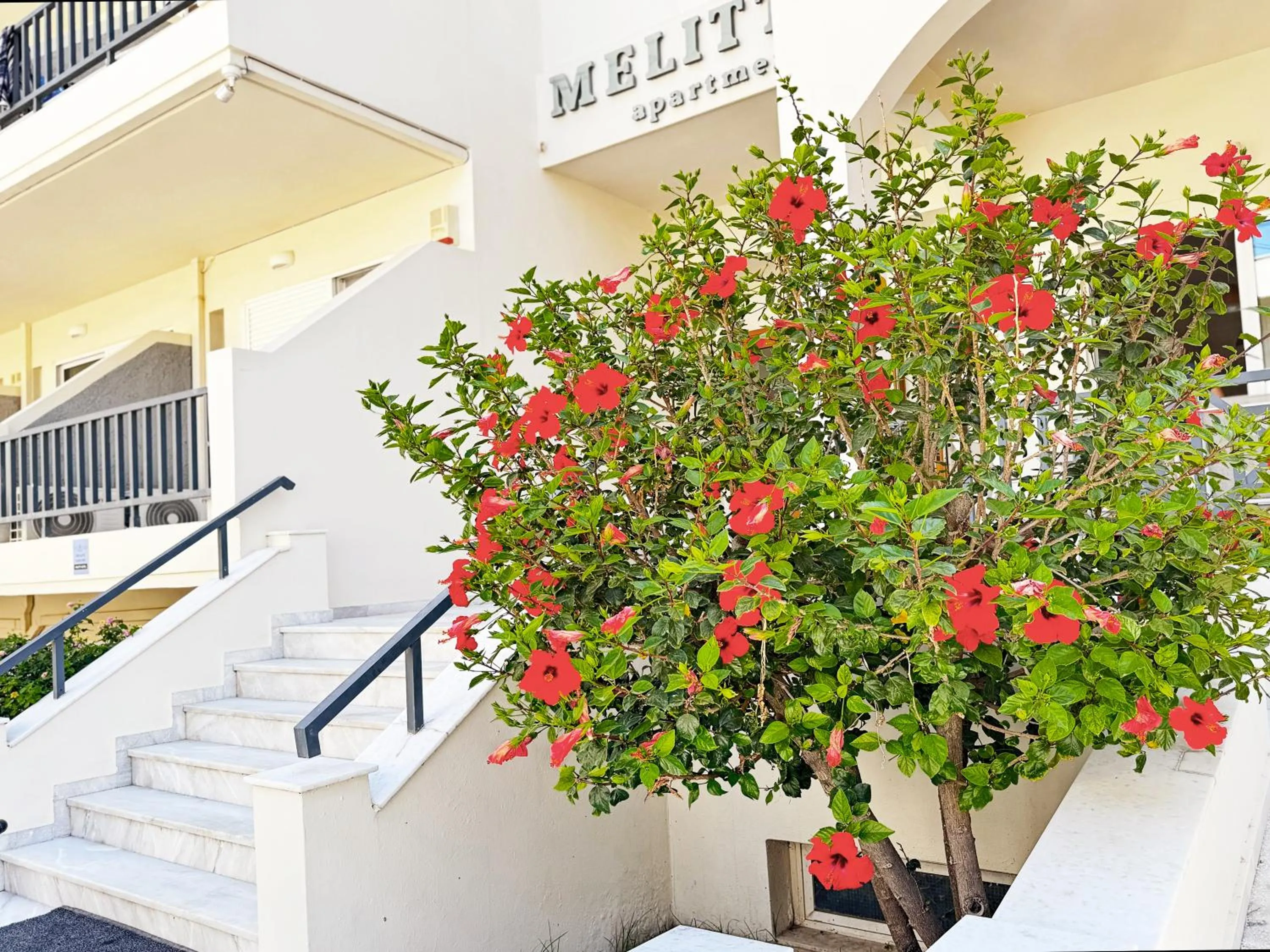 Facade/entrance in Melitti Hotel