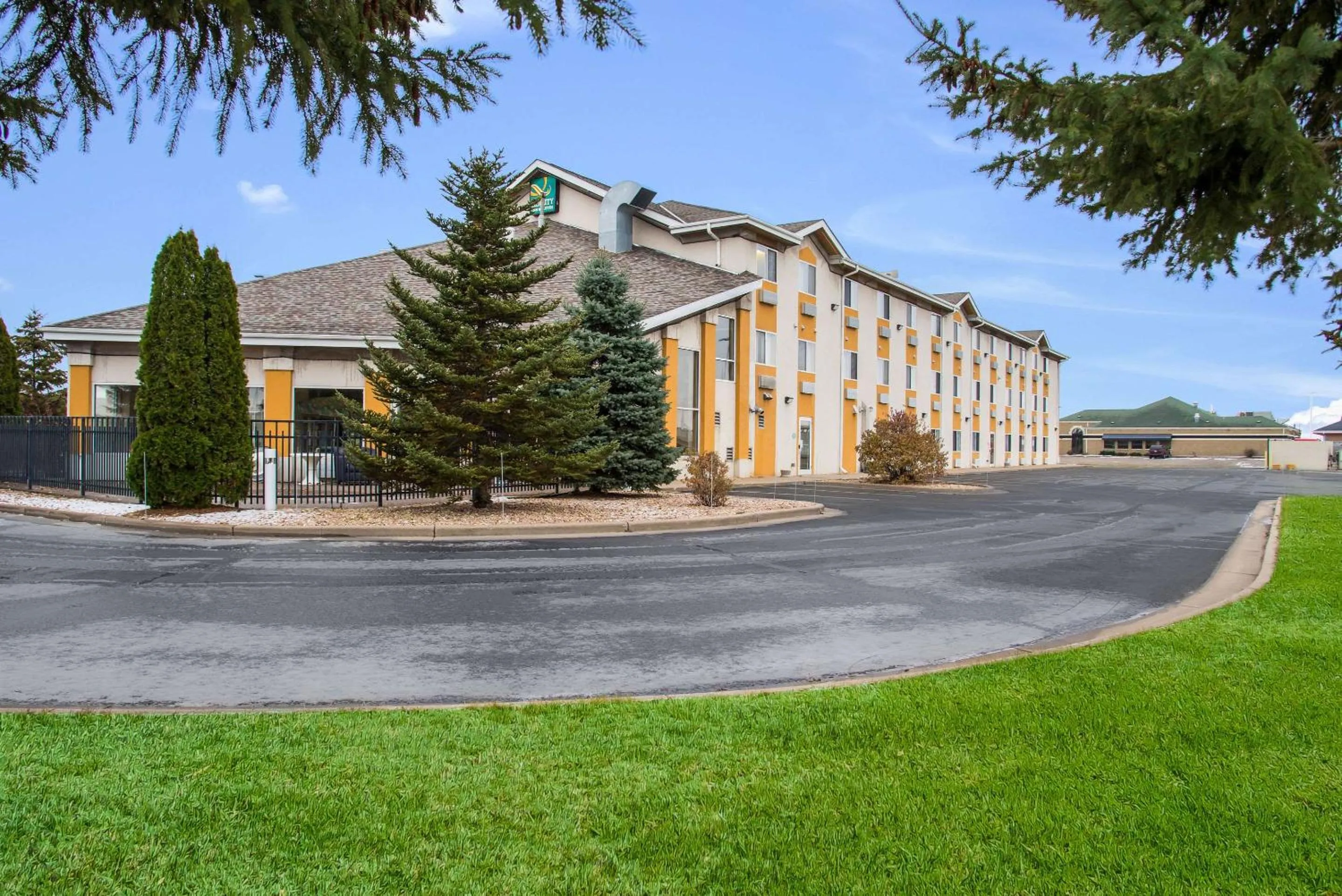 Property building in Quality Inn & Suites Menomonie