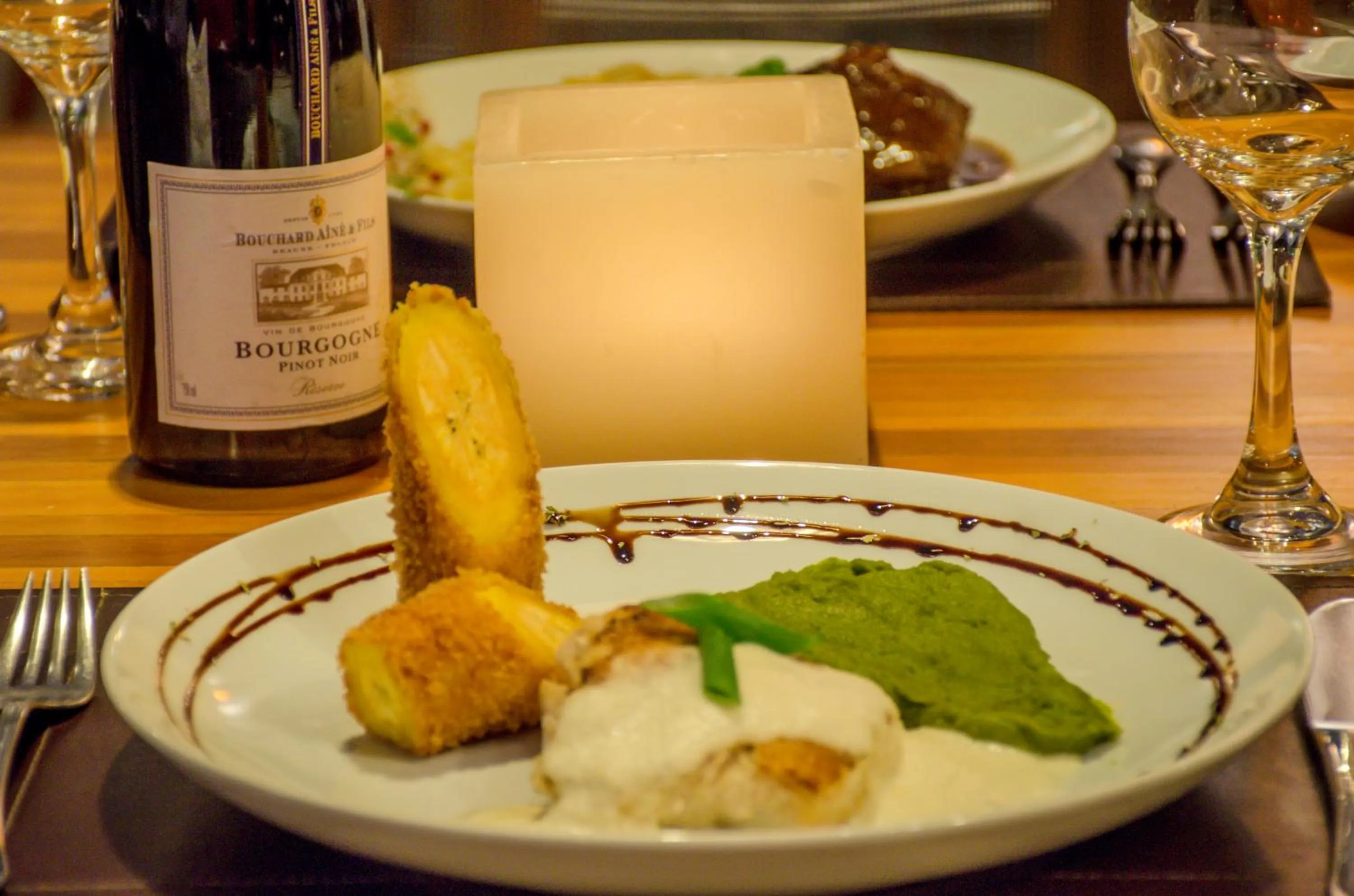 Restaurant/places to eat in Villa dos Corais