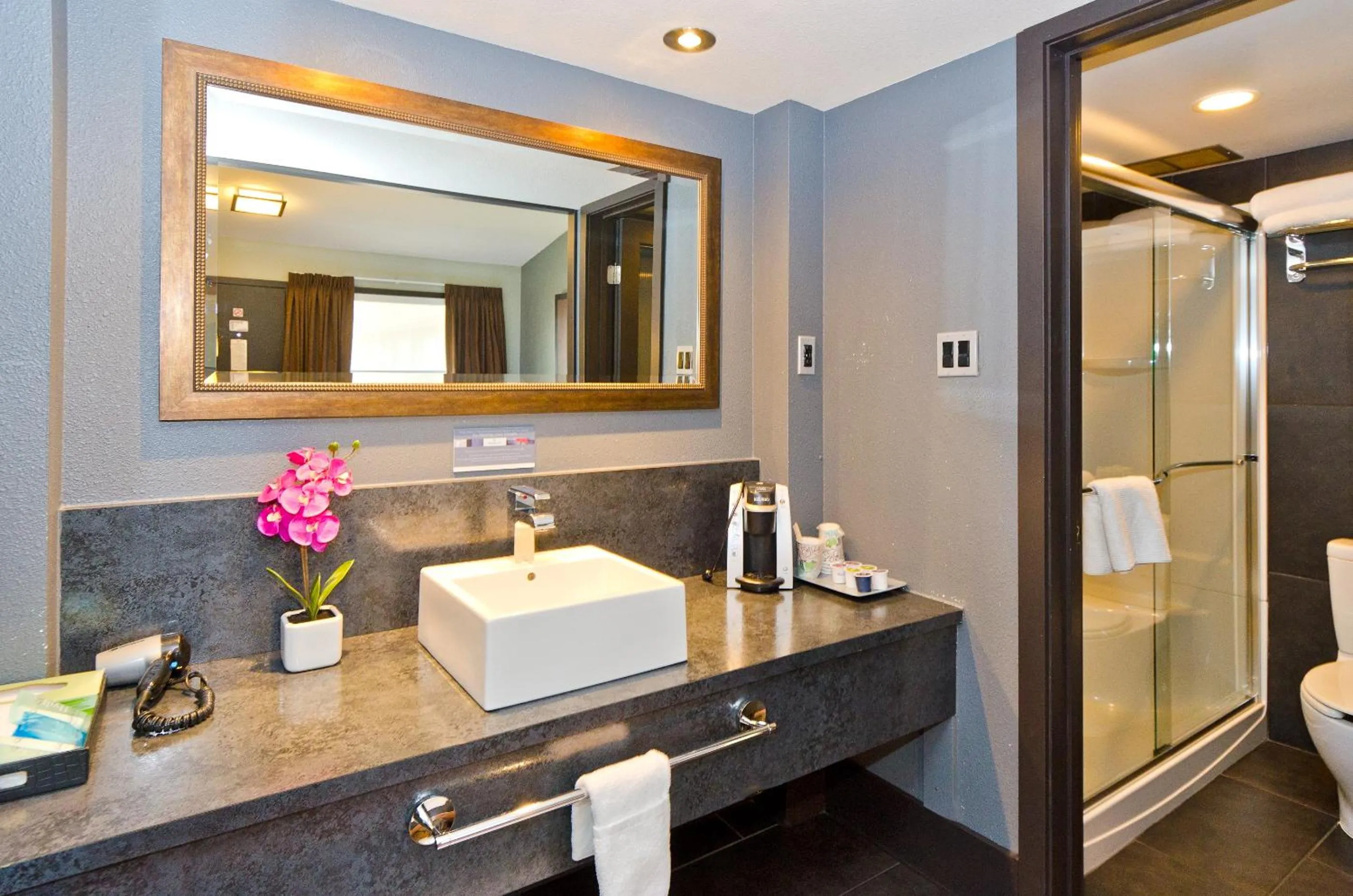 Bathroom in Centro Motel