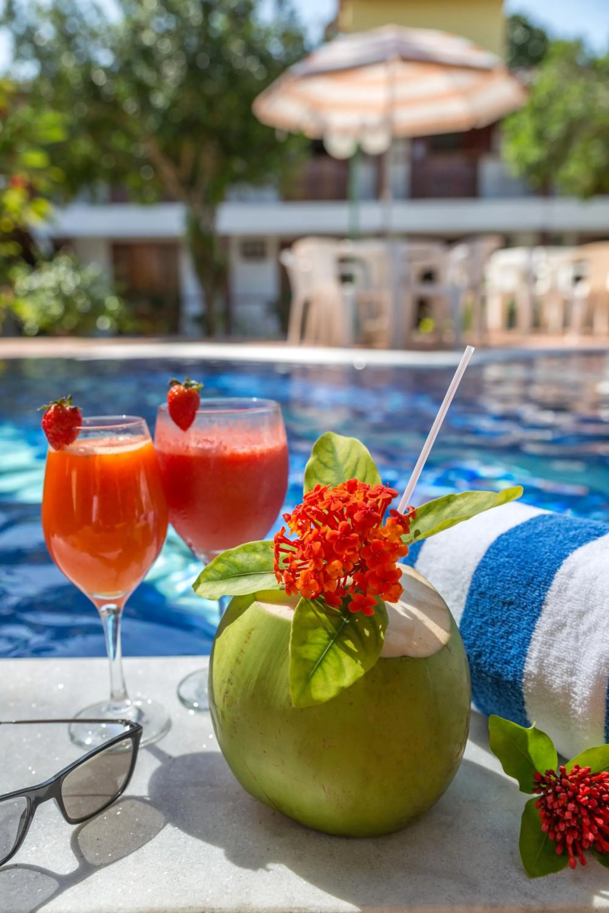 Swimming pool in Chauã Porto Hotel