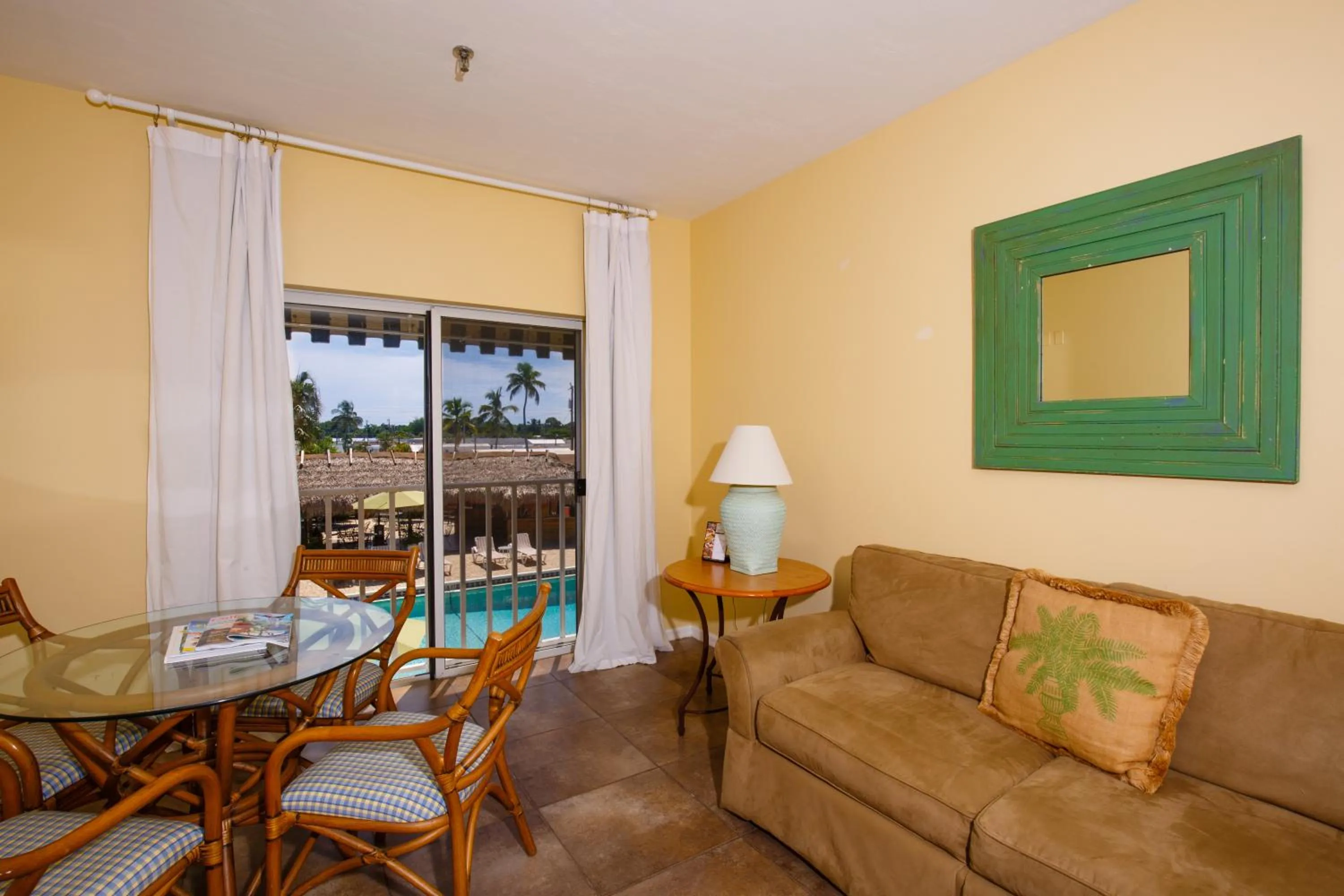 Living room in Naples Garden Inn
