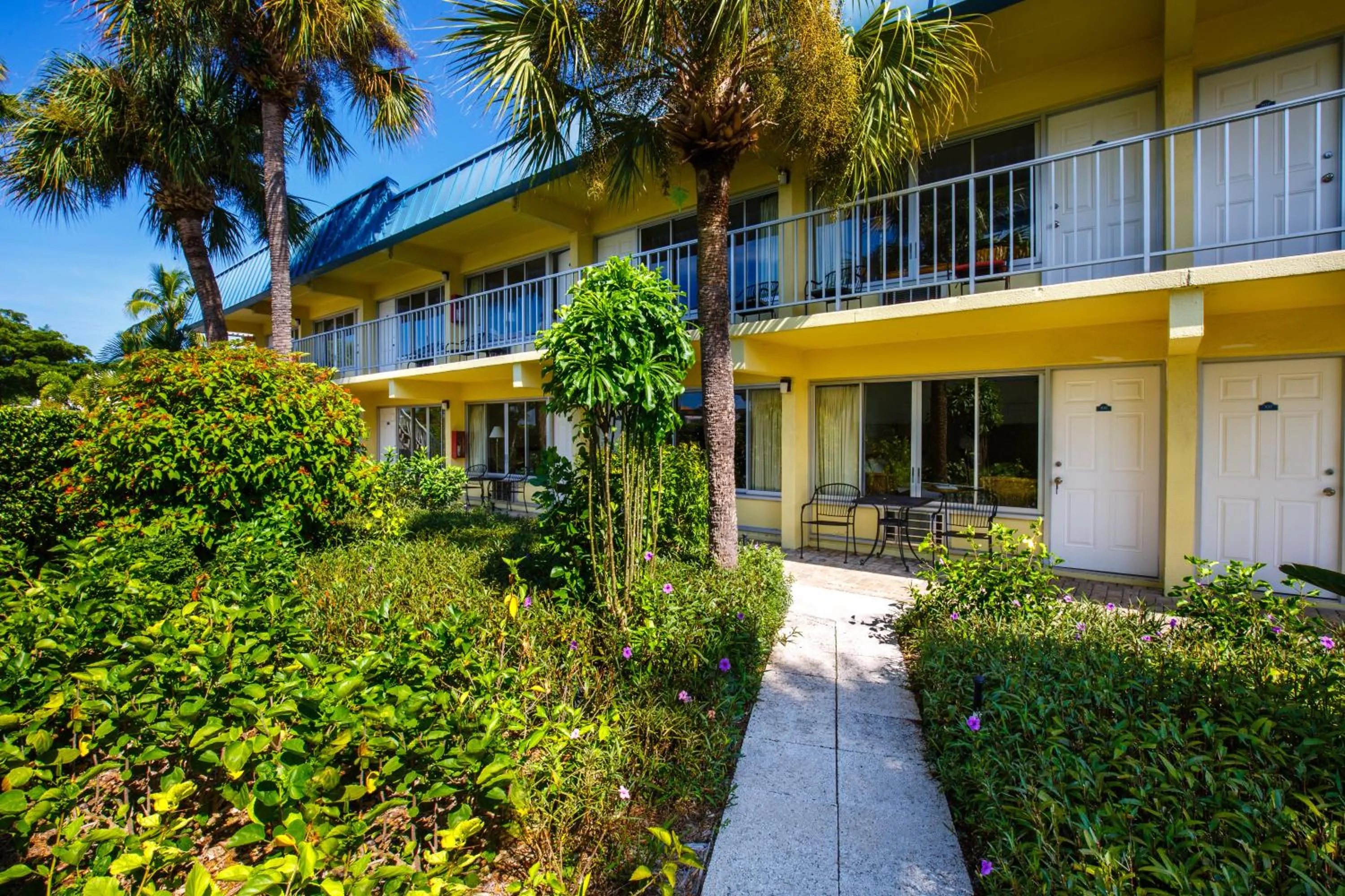 Property building in Naples Garden Inn