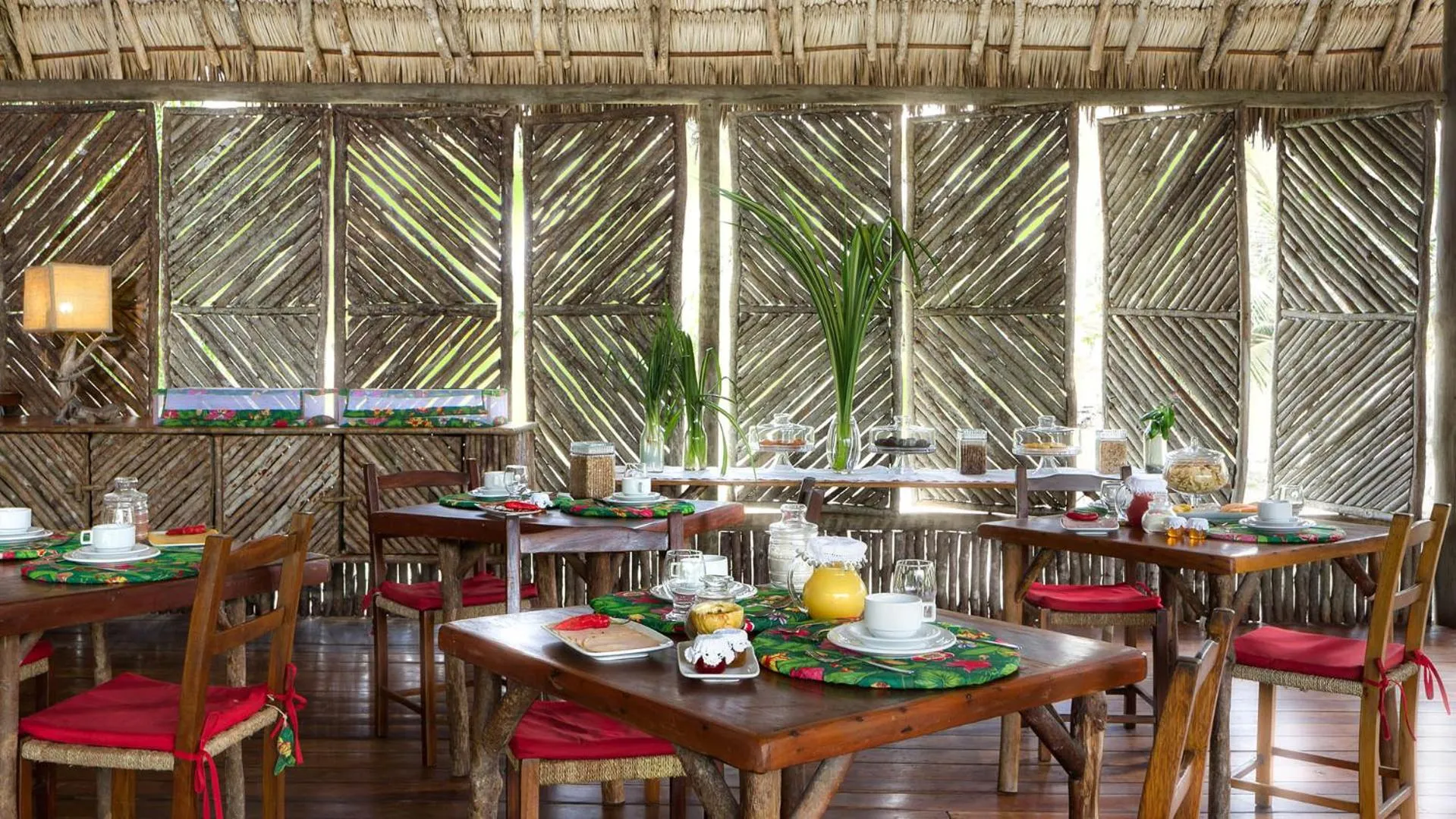 Restaurant/places to eat in Rancho Do Peixe