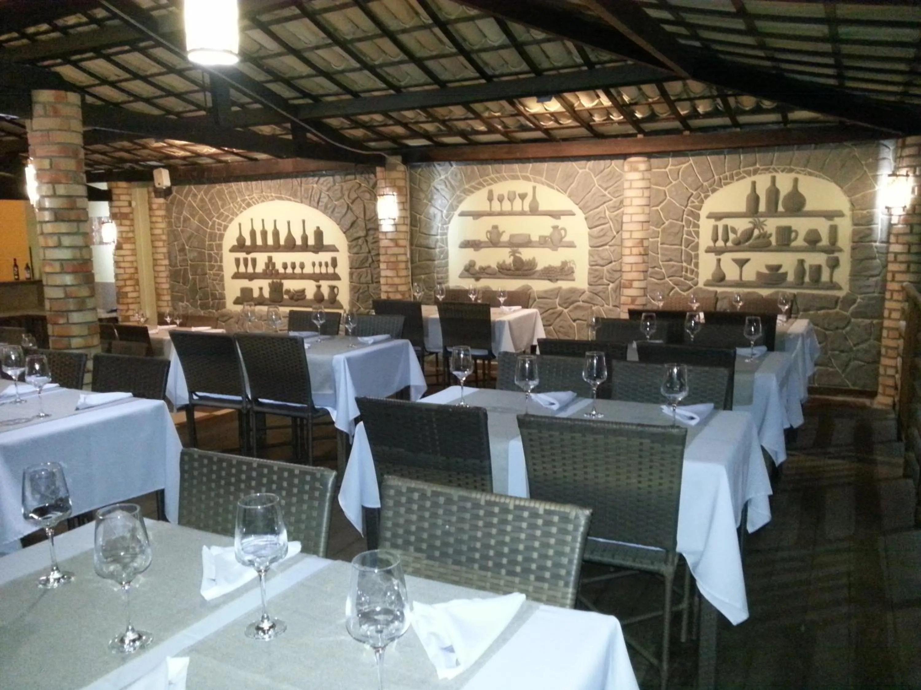 Restaurant/places to eat in Hotel Pousada Latitude