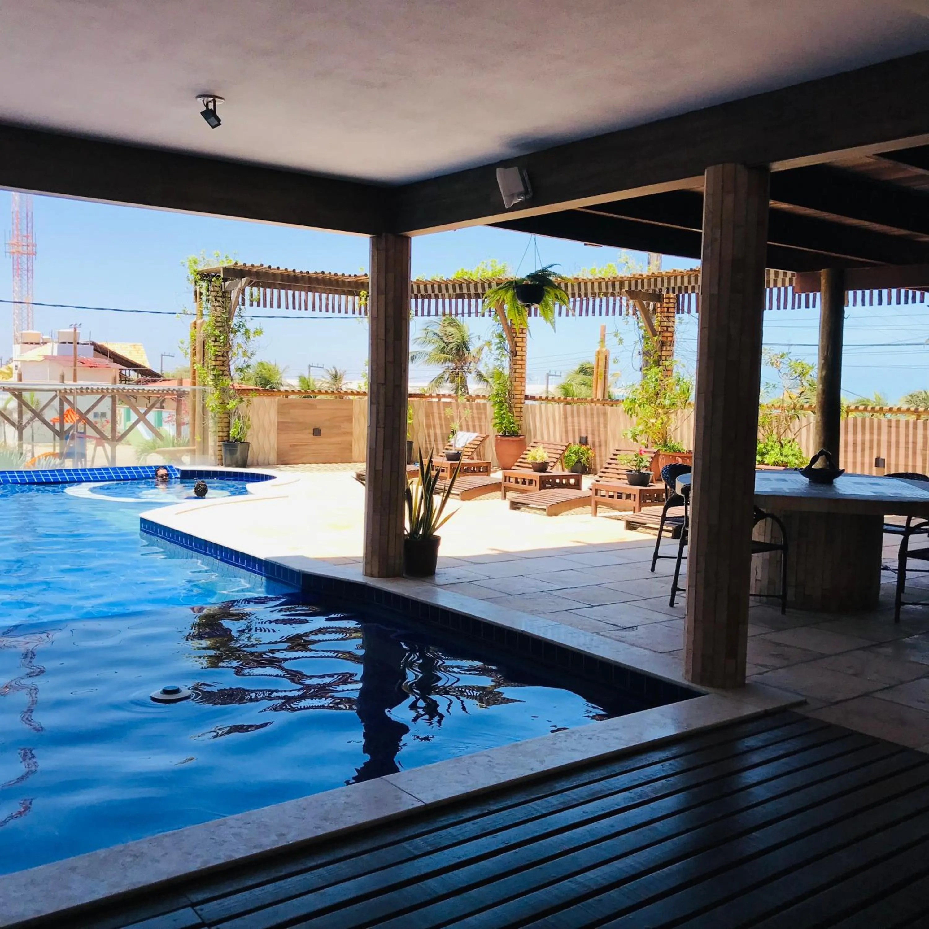 Pool view in Hotel Pousada Latitude