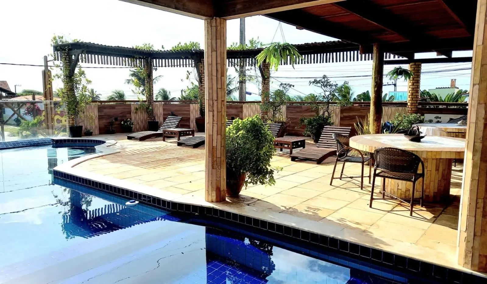 Pool view in Hotel Pousada Latitude