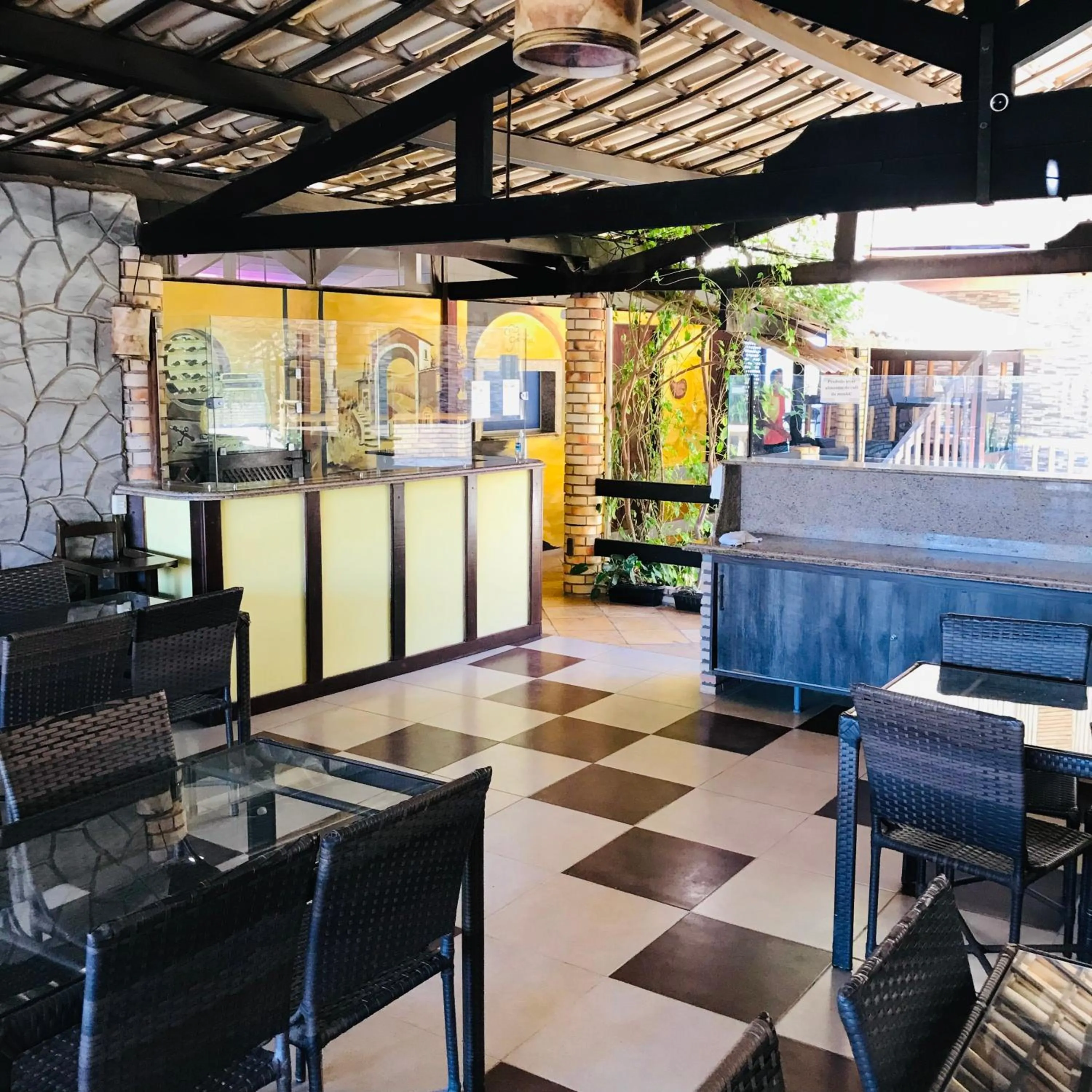 Restaurant/places to eat in Hotel Pousada Latitude