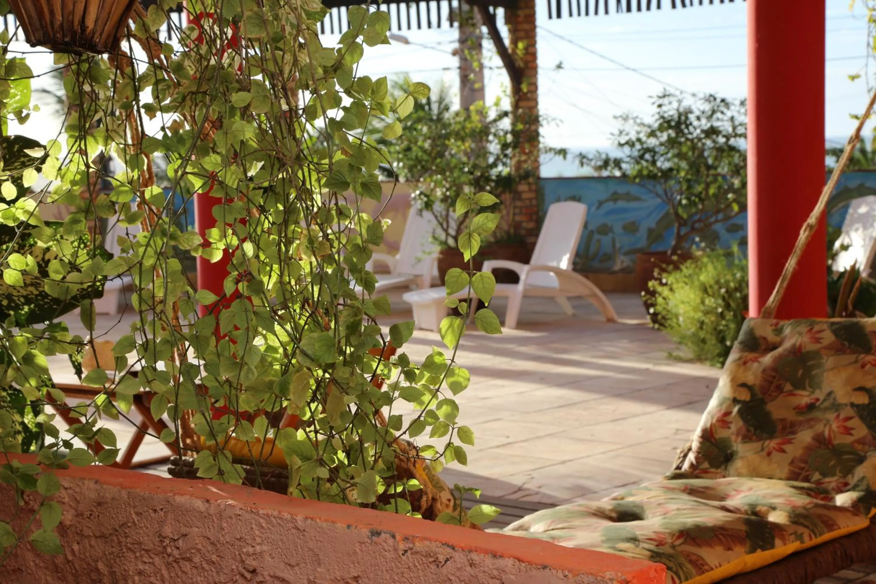 Swimming pool in Hotel Pousada Latitude