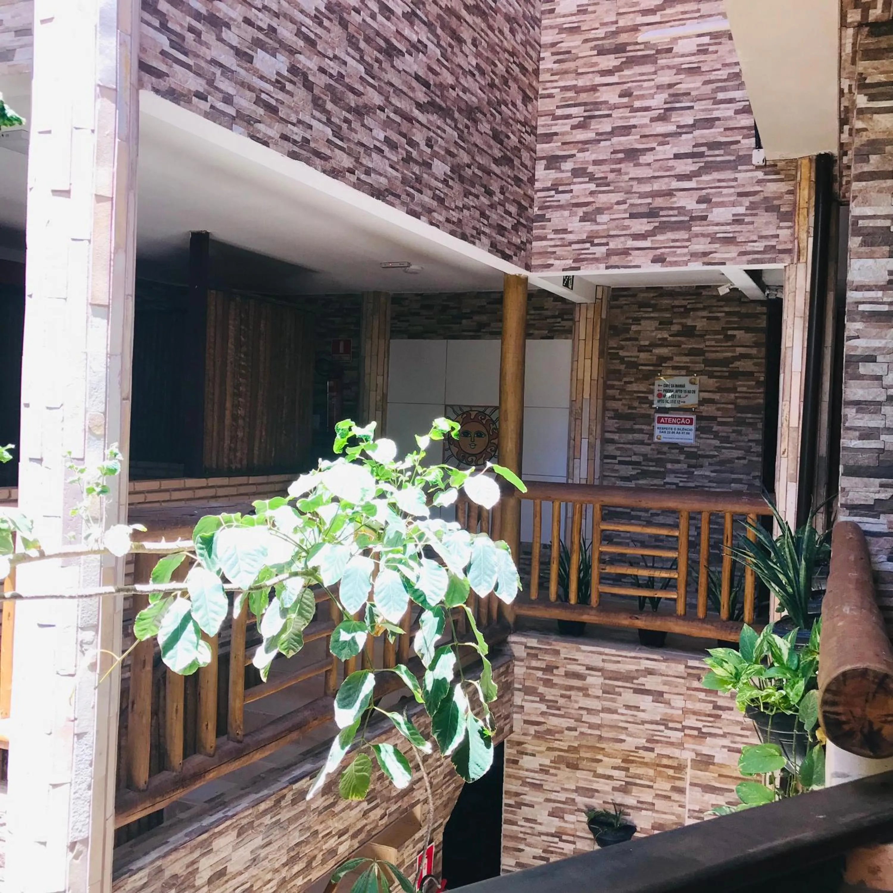 Property building in Hotel Pousada Latitude