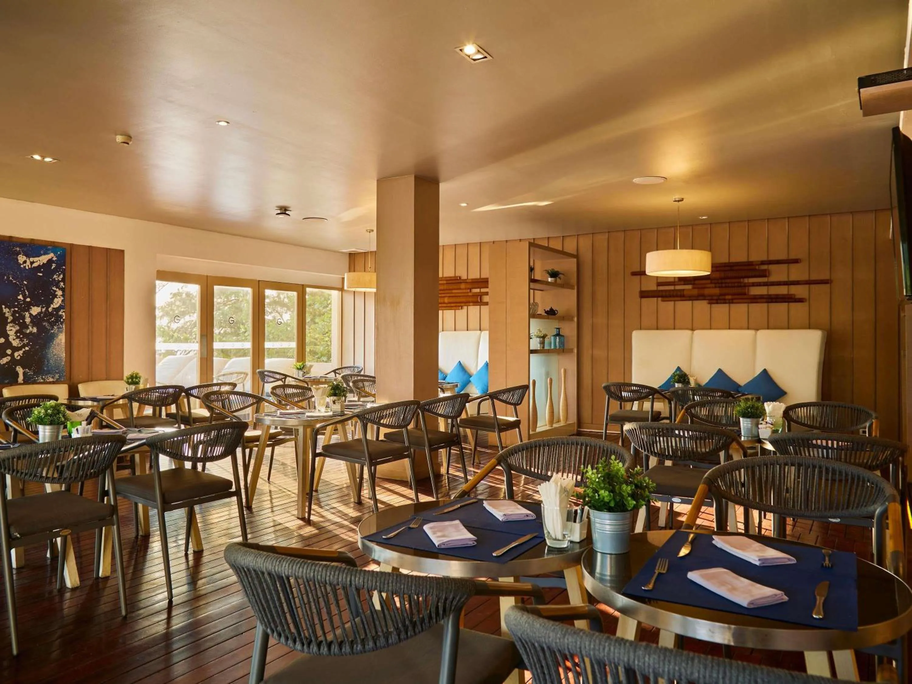 Bedroom in Pullman Pattaya Hotel G