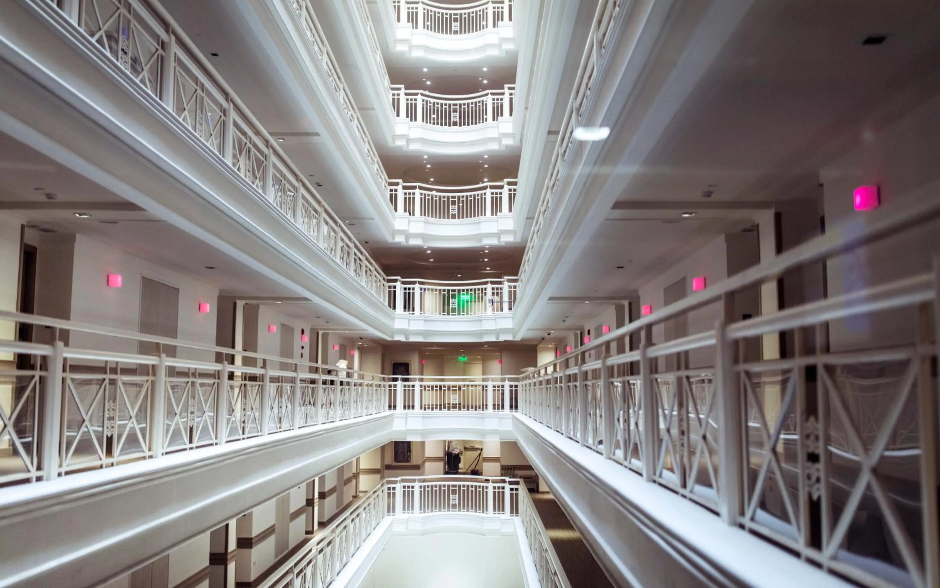 Area and facilities in Pullman Pattaya Hotel G