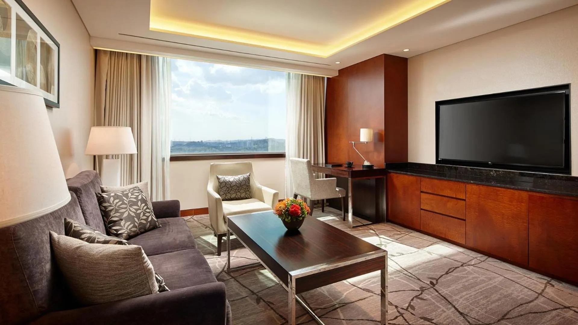 Living room in Lotte Hotel Ulsan