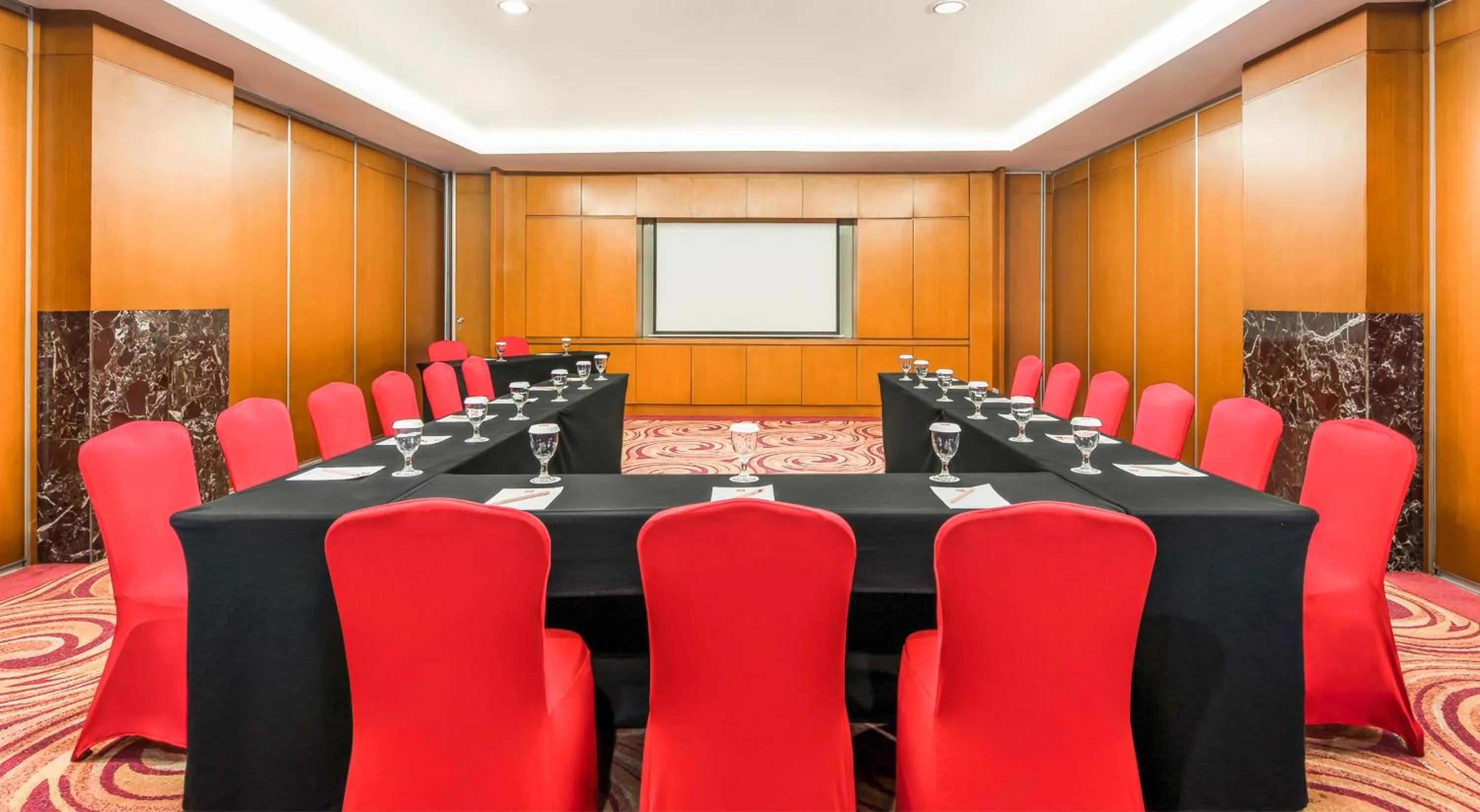 Banquet/Function facilities in Hotel Ibis Semarang Simpang Lima