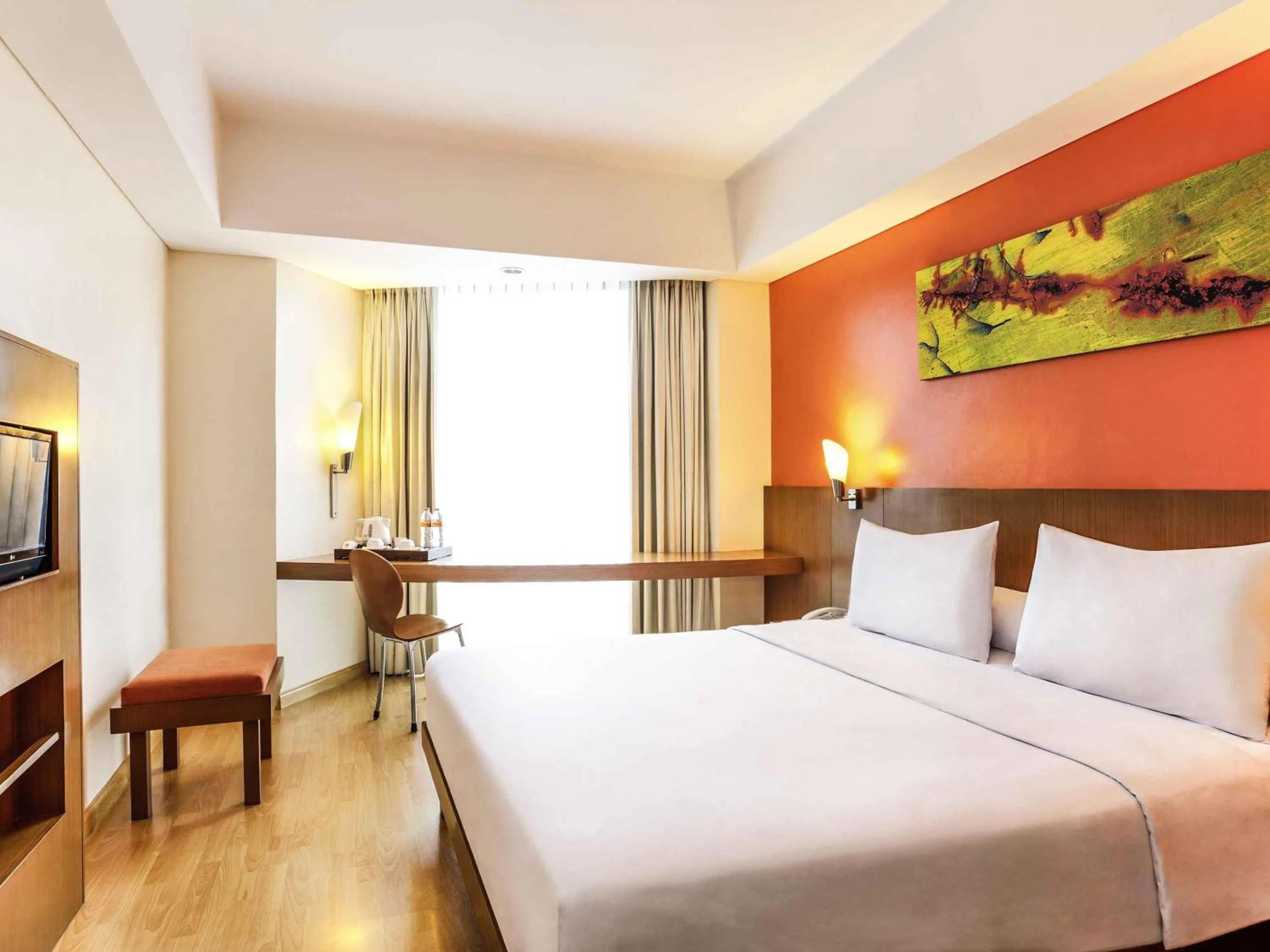 Bedroom, Bed in Hotel Ibis Semarang Simpang Lima