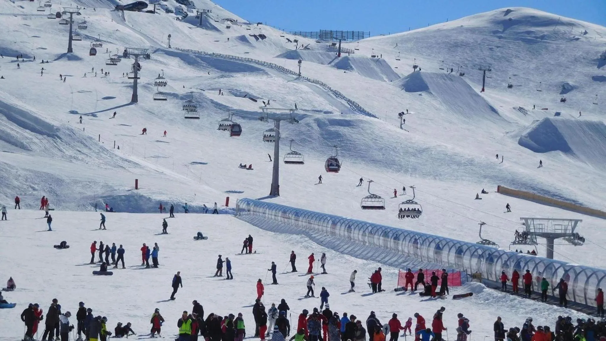 Skiing in Lake Wanaka Lodge