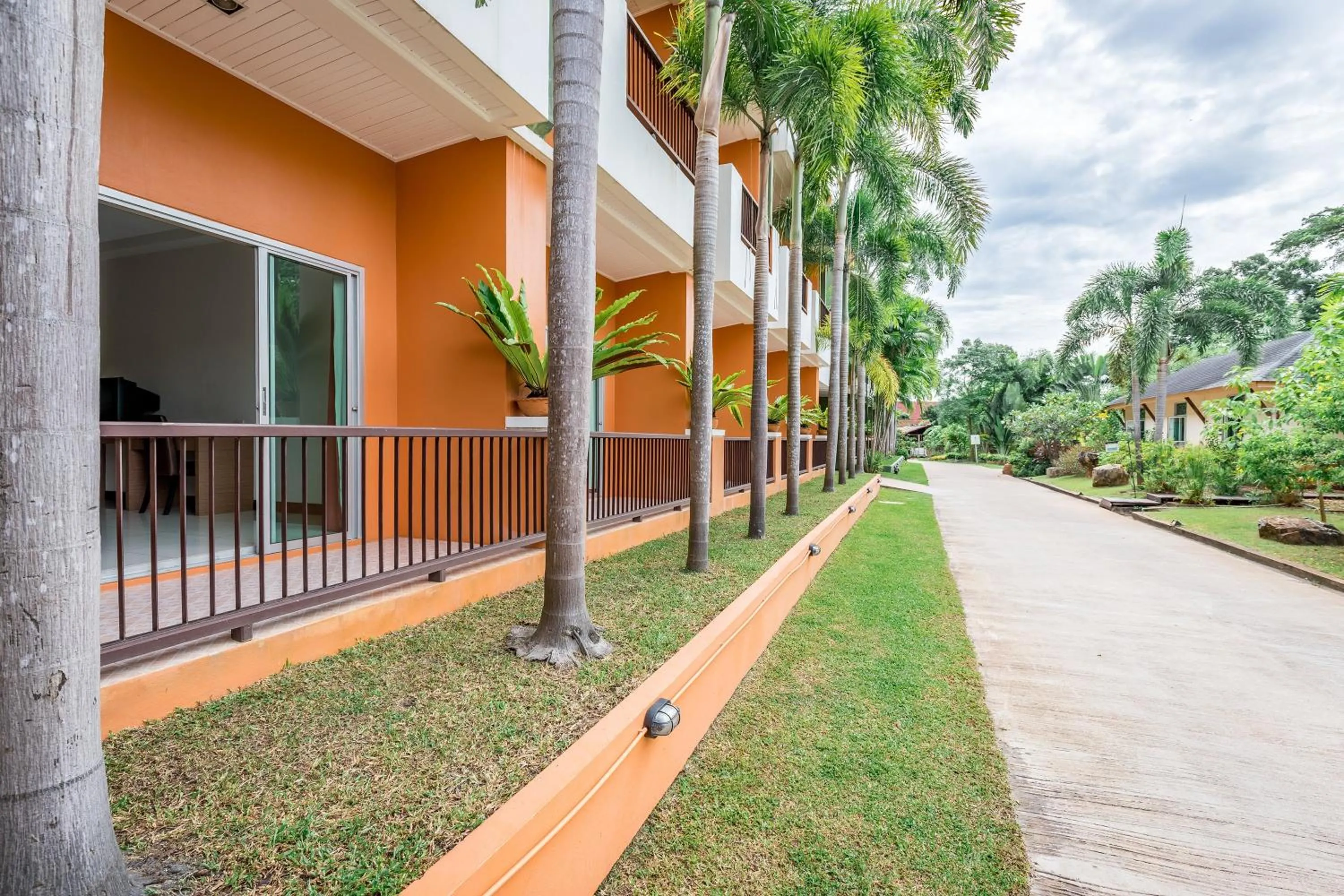 Property building in Eastiny Resort & Spa