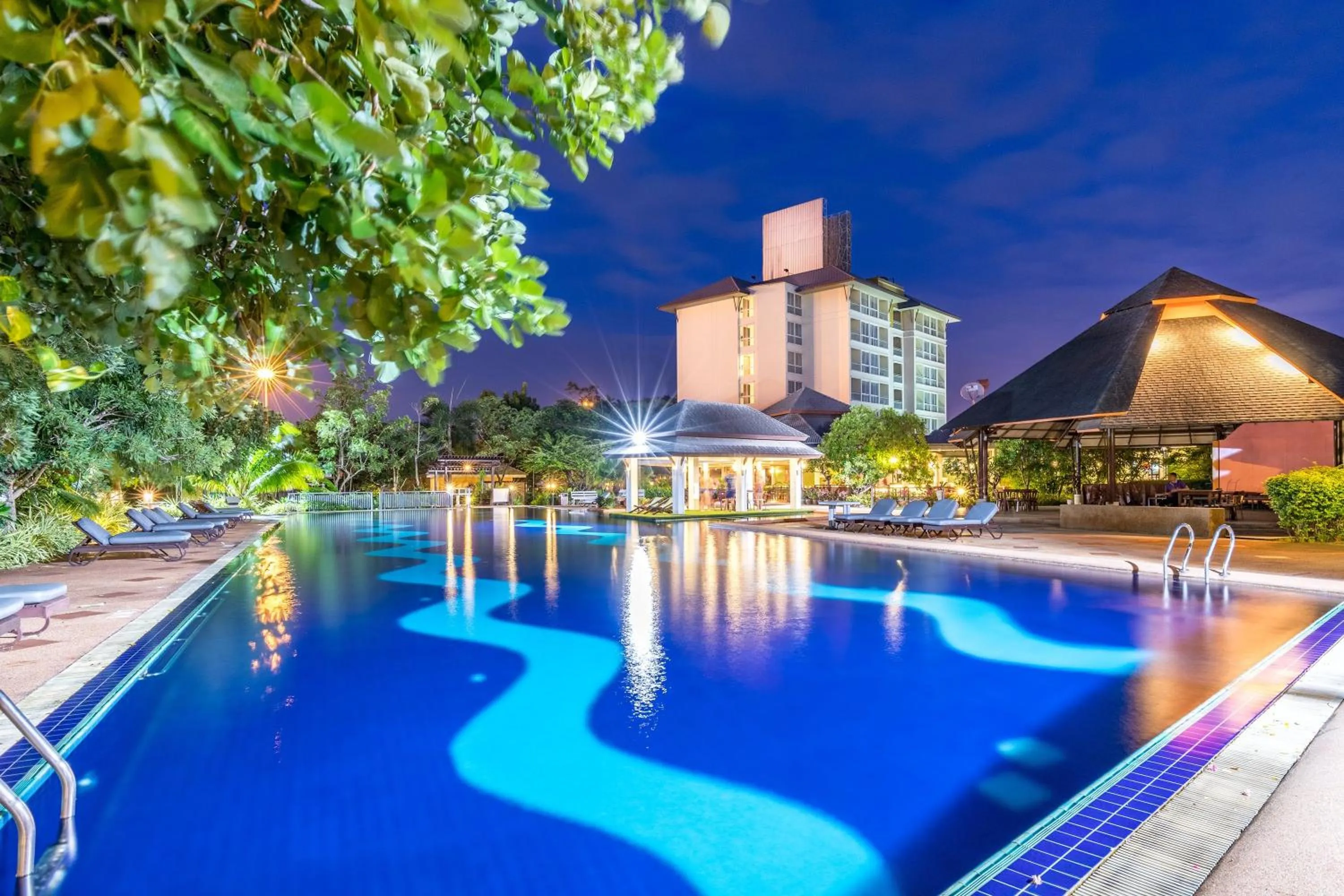 Swimming pool in Eastiny Resort & Spa