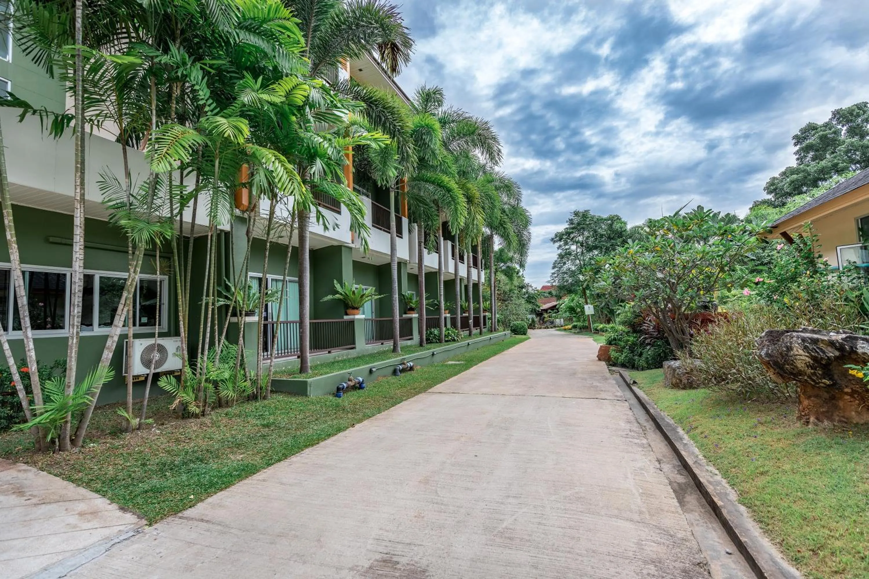 Property building in Eastiny Resort & Spa