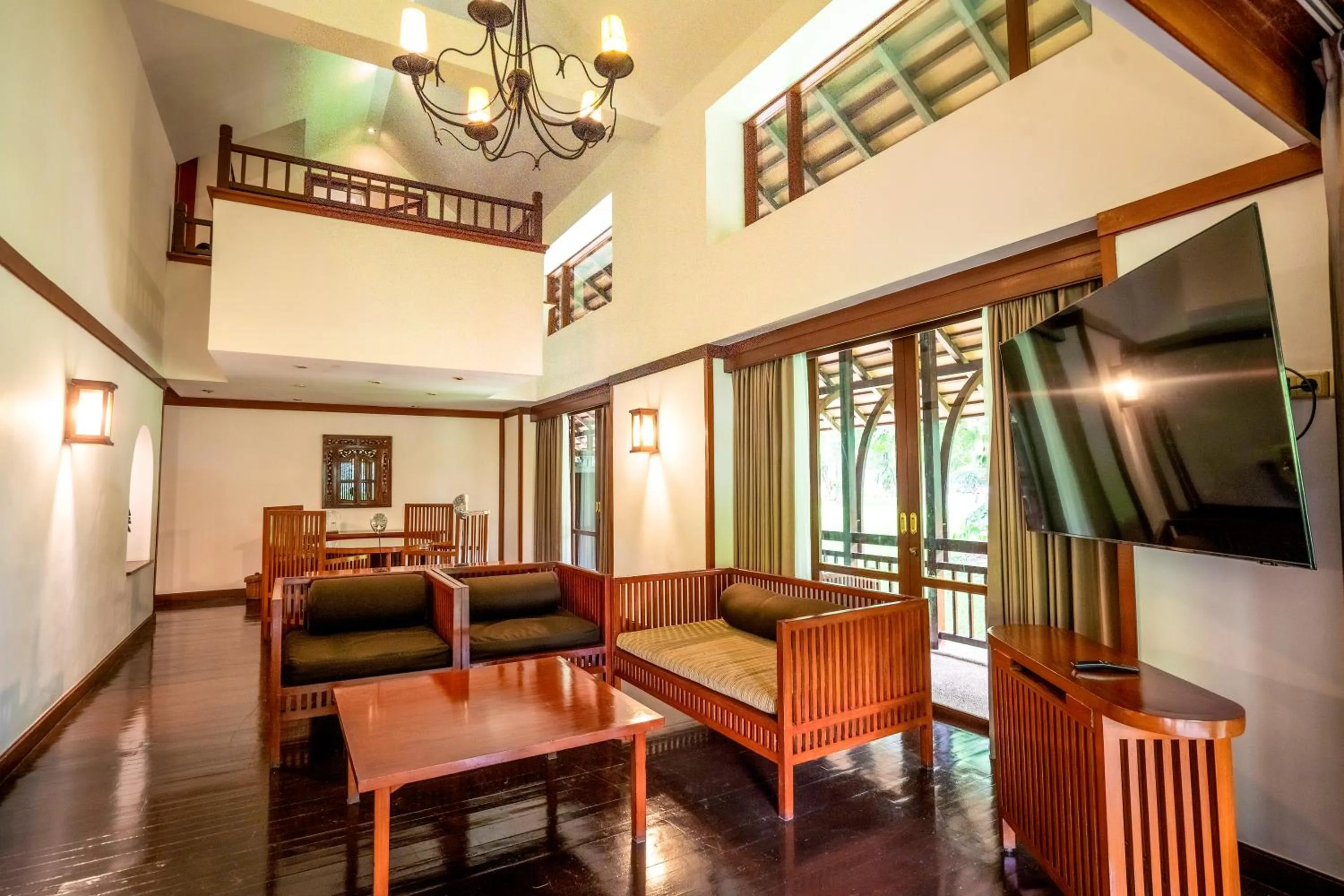 Living room in Novotel Bogor Golf Resort