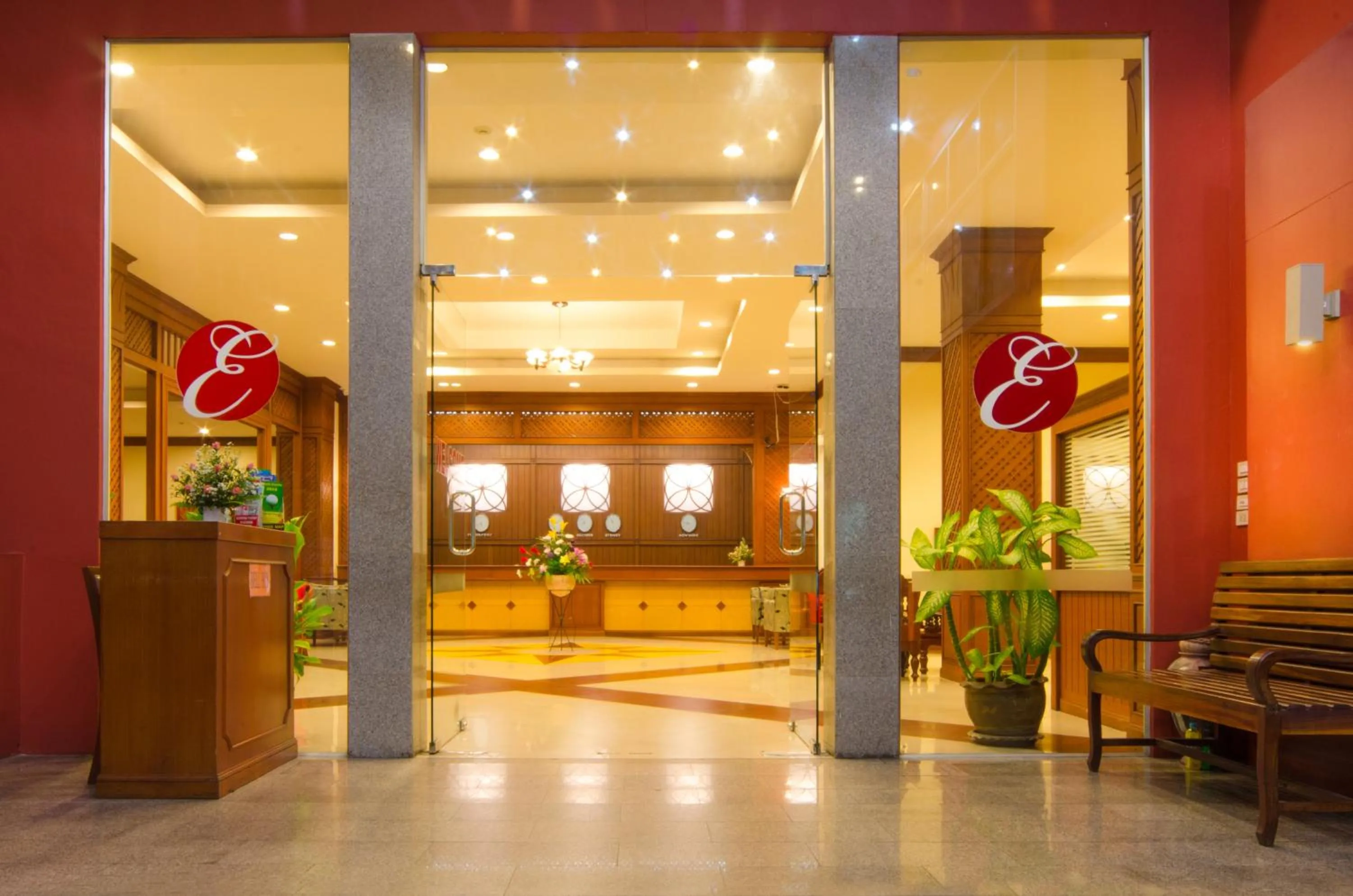 Lobby or reception in Eastiny Seven Hotel