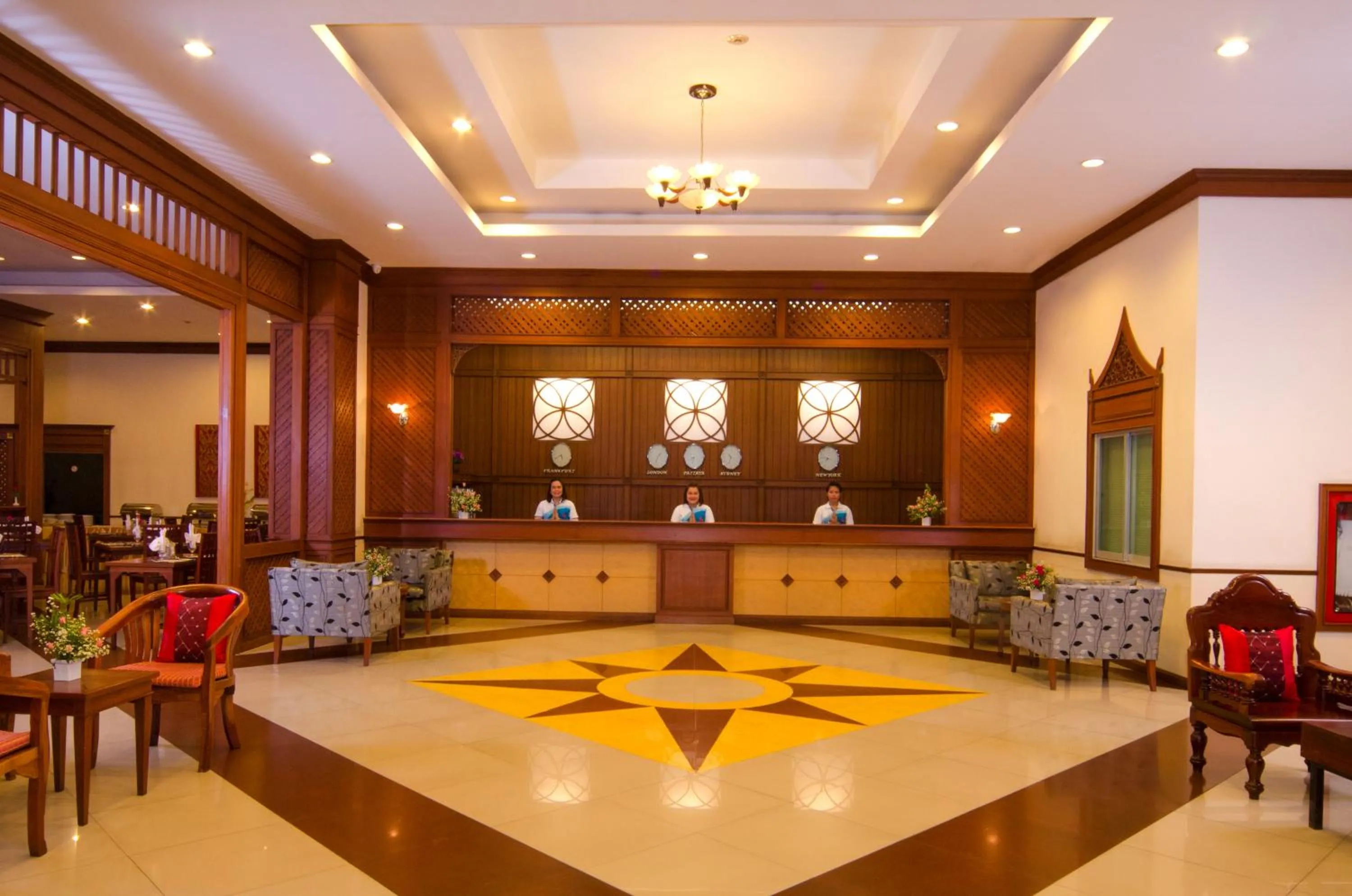 Lobby or reception in Eastiny Seven Hotel