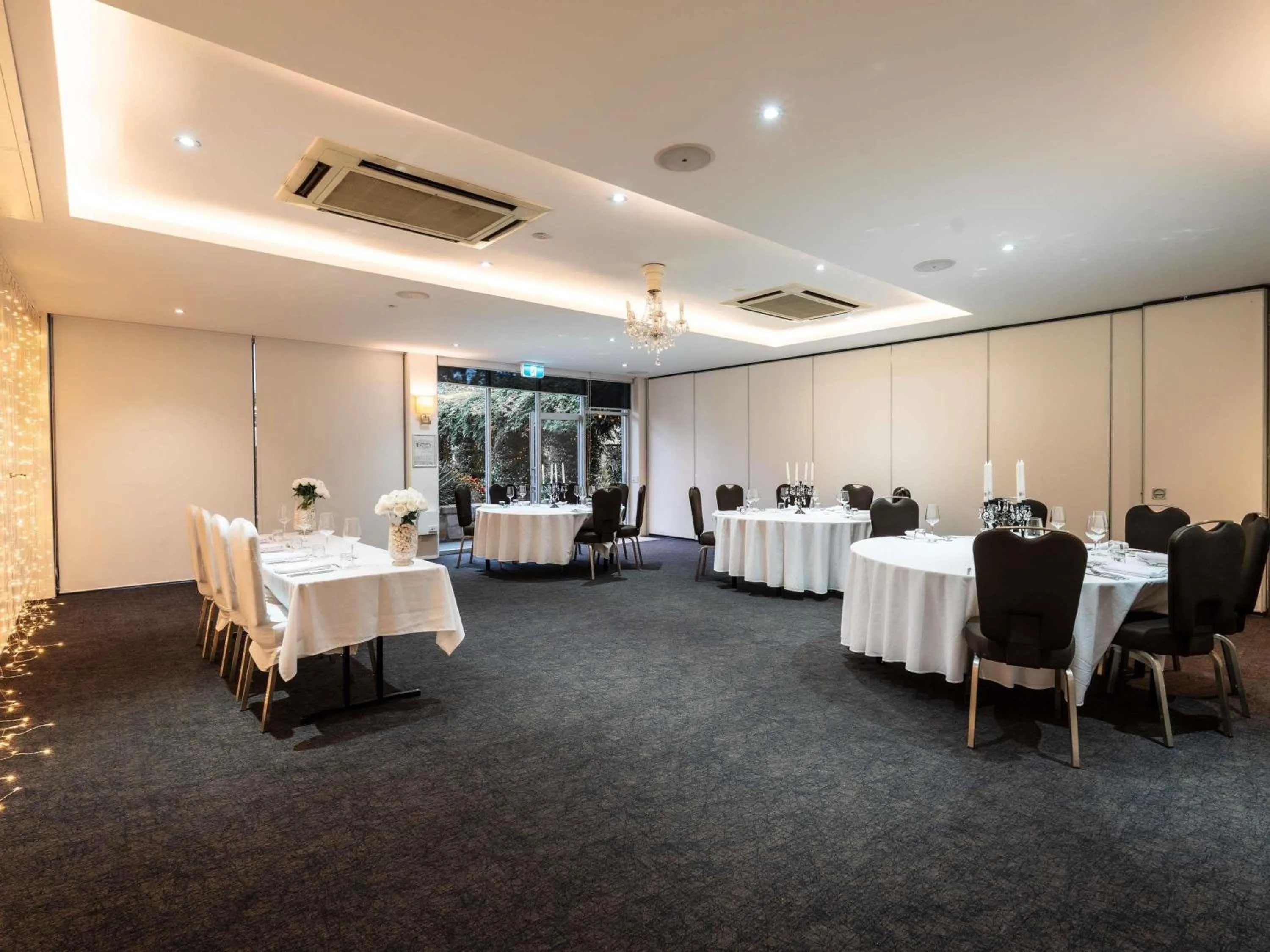 Meeting/conference room in Mercure Clear Mountain Lodge