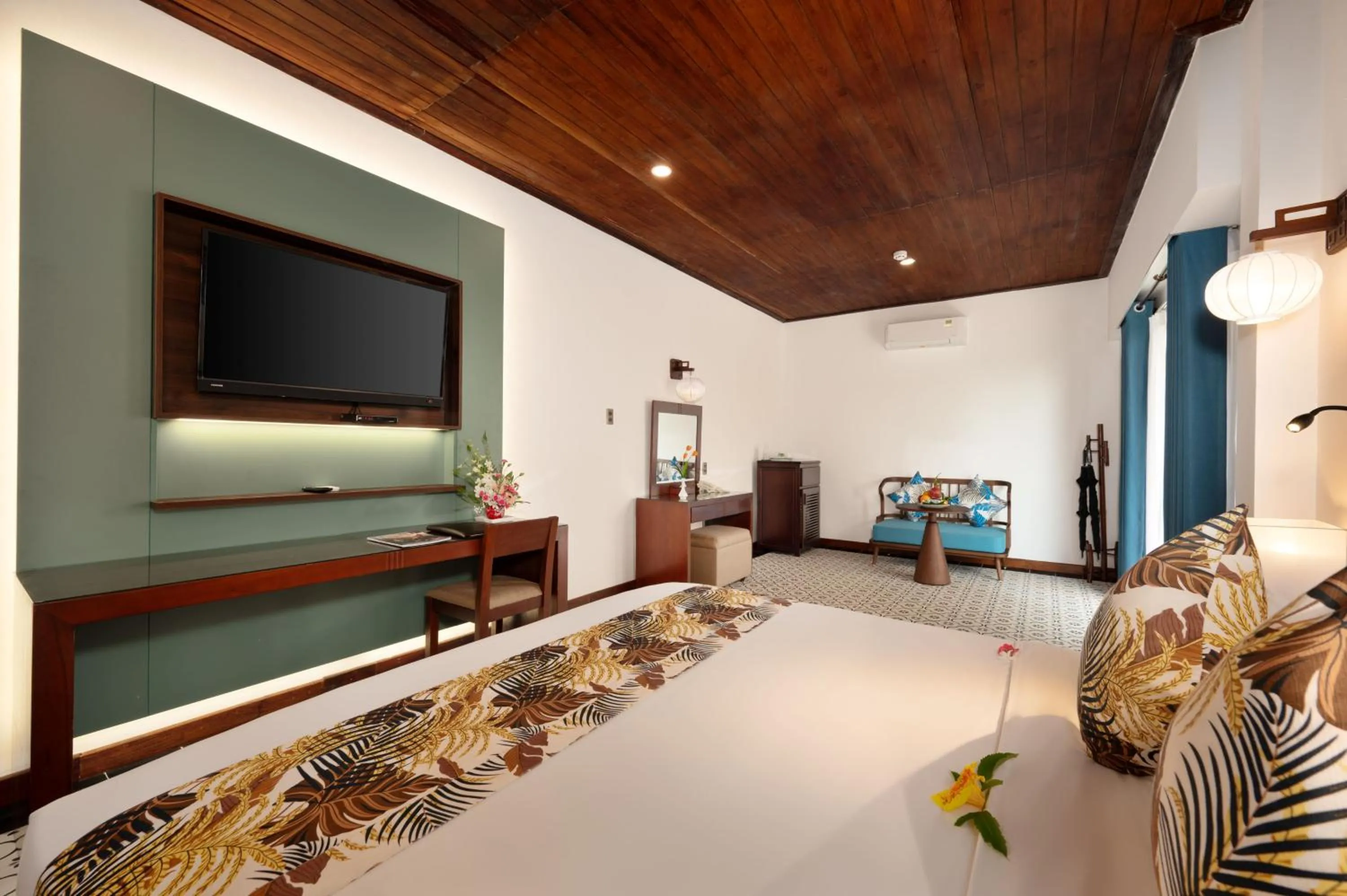 Bed in Vinh Hung Riverside Resort & Spa