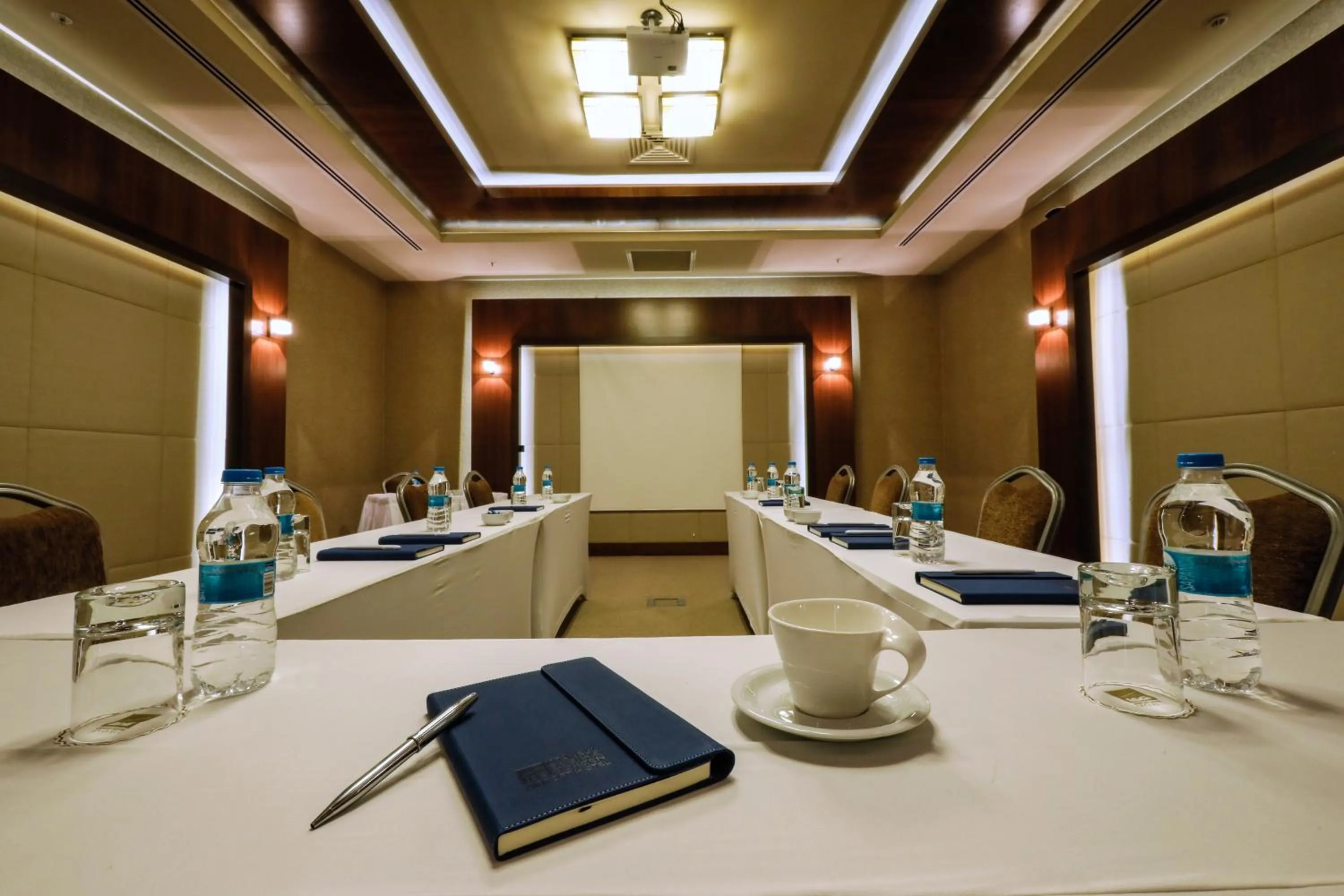 Business facilities in ISG Sabiha Gökçen Airport Hotel