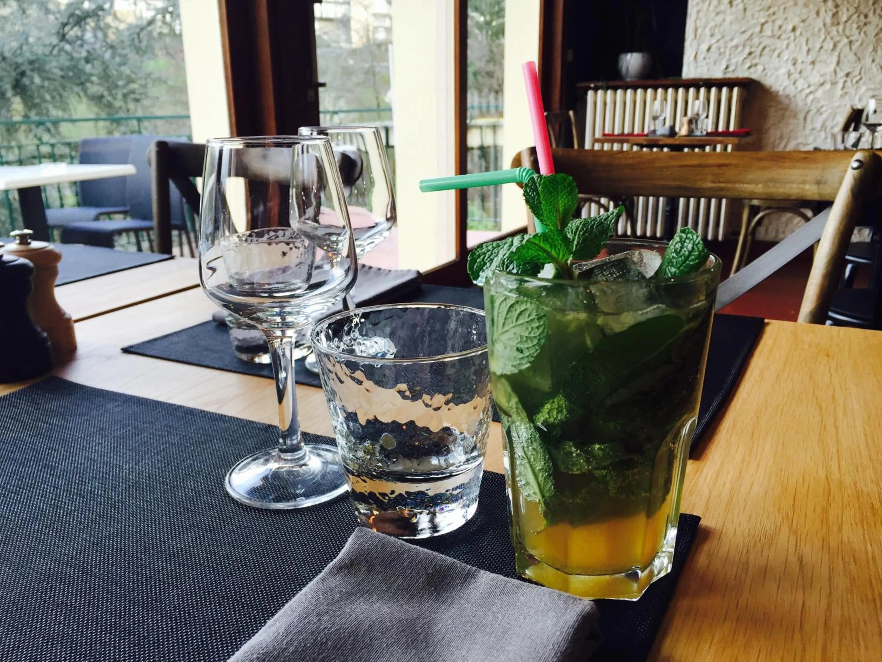 Restaurant/places to eat in Hôtel Ambroise