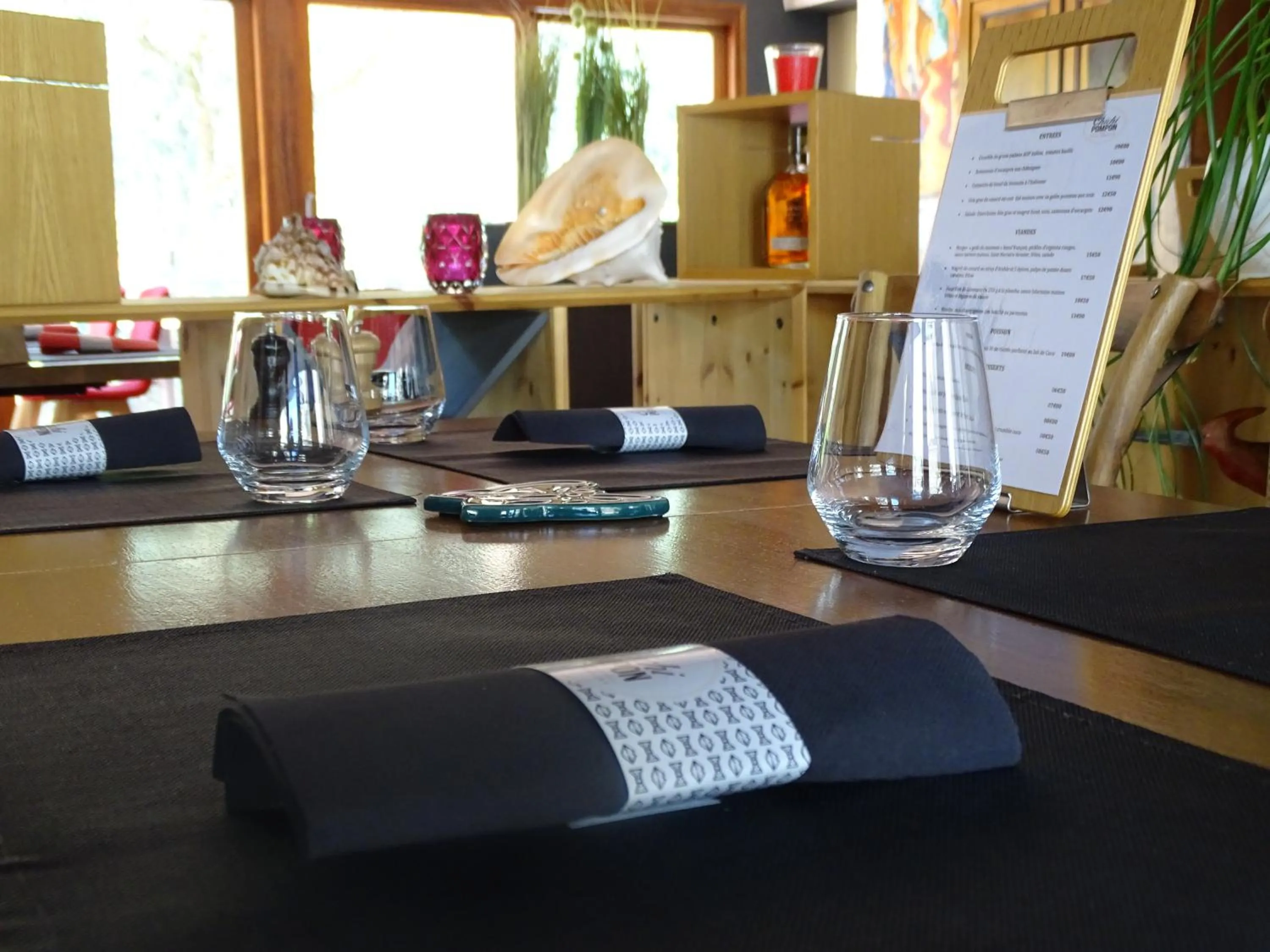 Restaurant/places to eat in Hôtel Ambroise