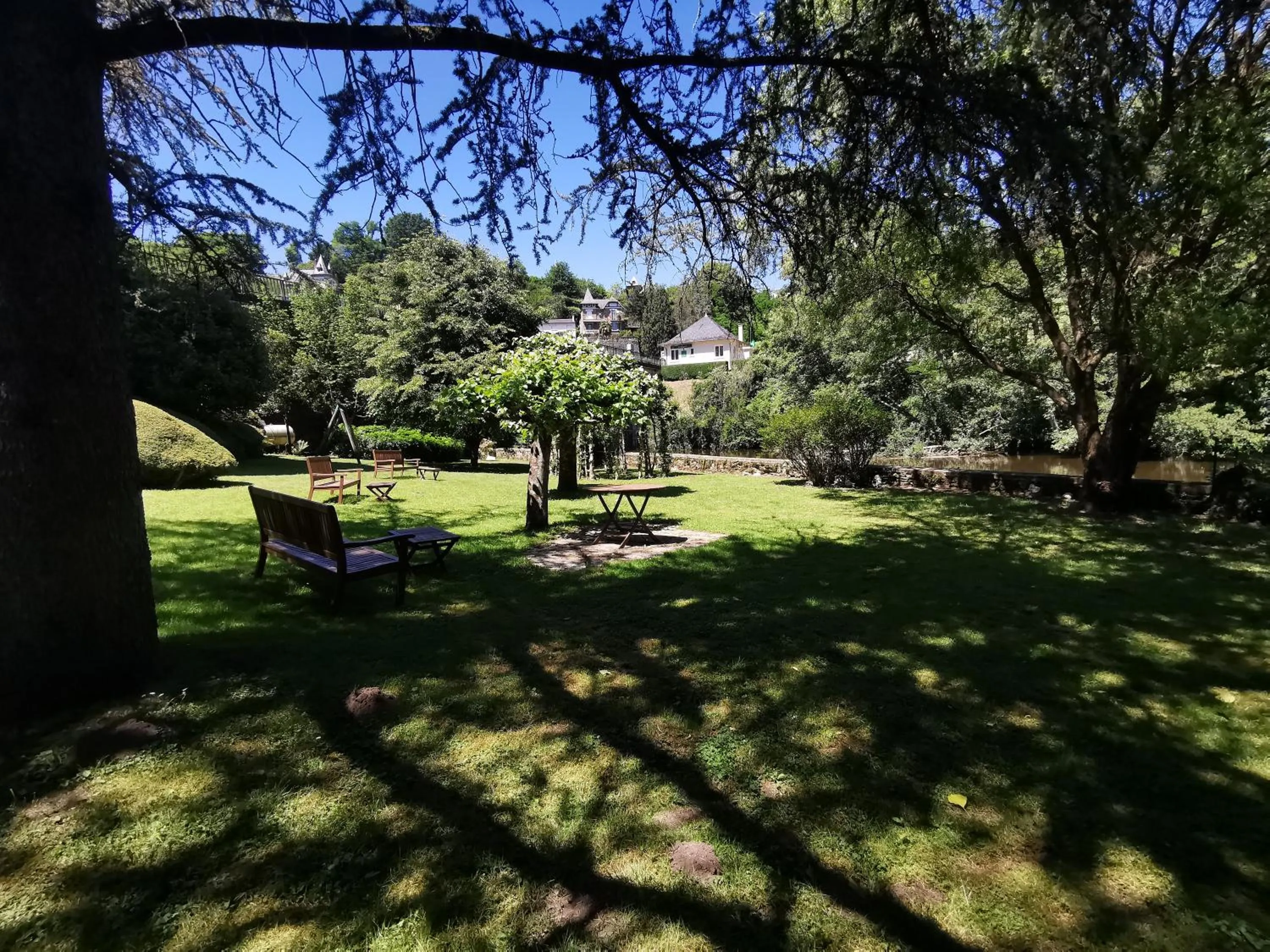 Summer in Hôtel Ambroise