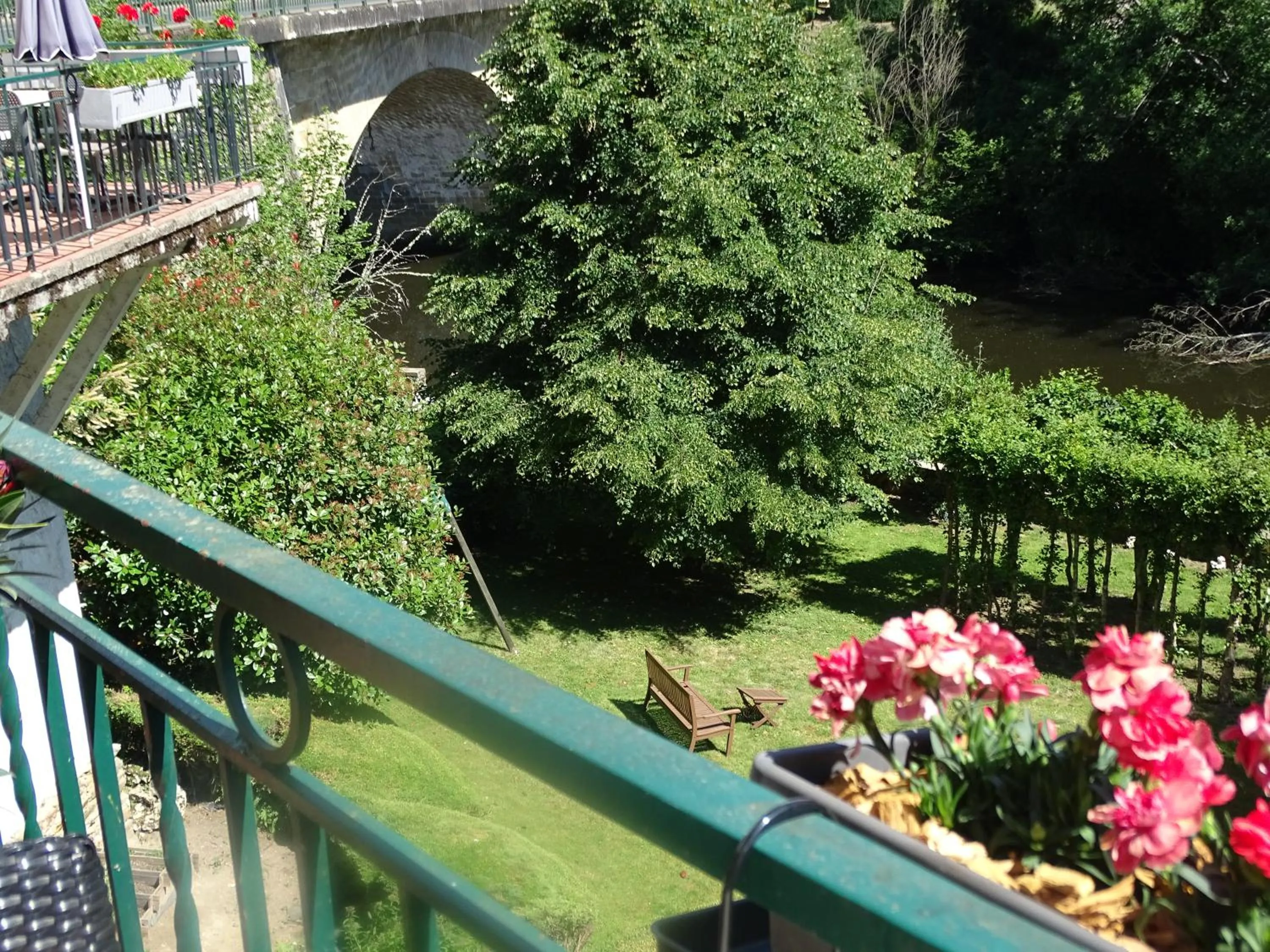 Garden in Hôtel Ambroise