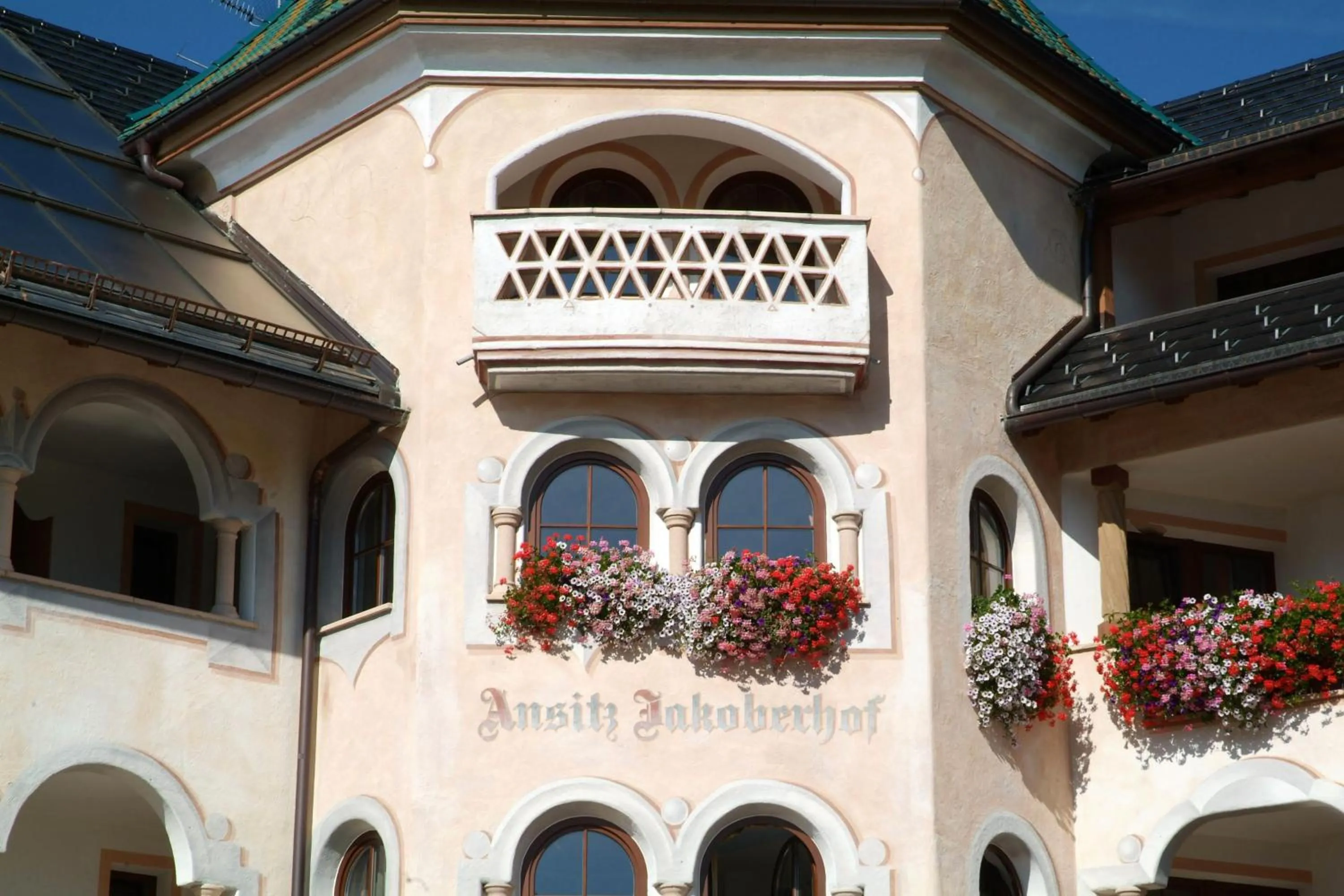 Facade/entrance in Hotel Ansitz Jakoberhof