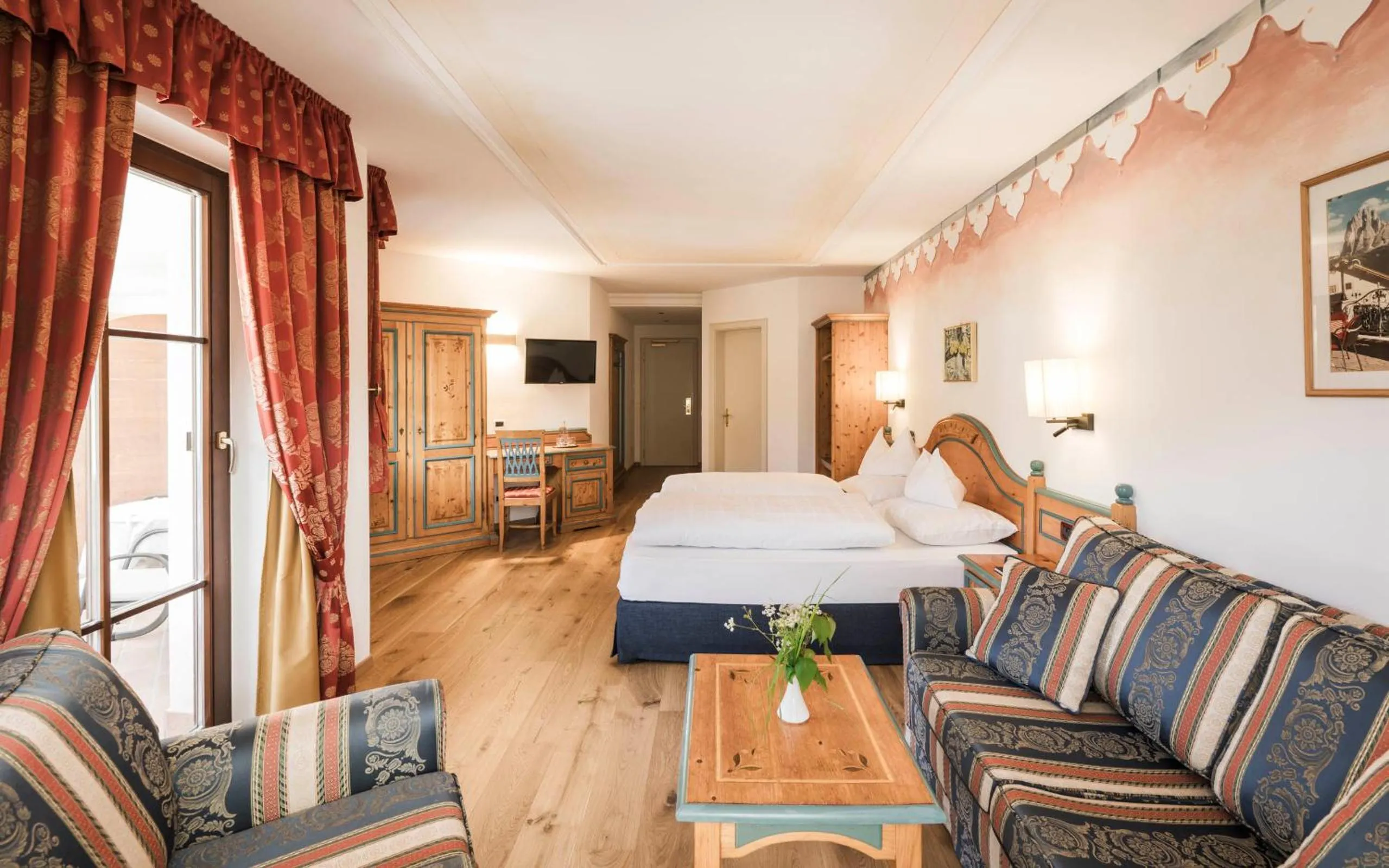 Bedroom, Bed in Hotel Ansitz Jakoberhof