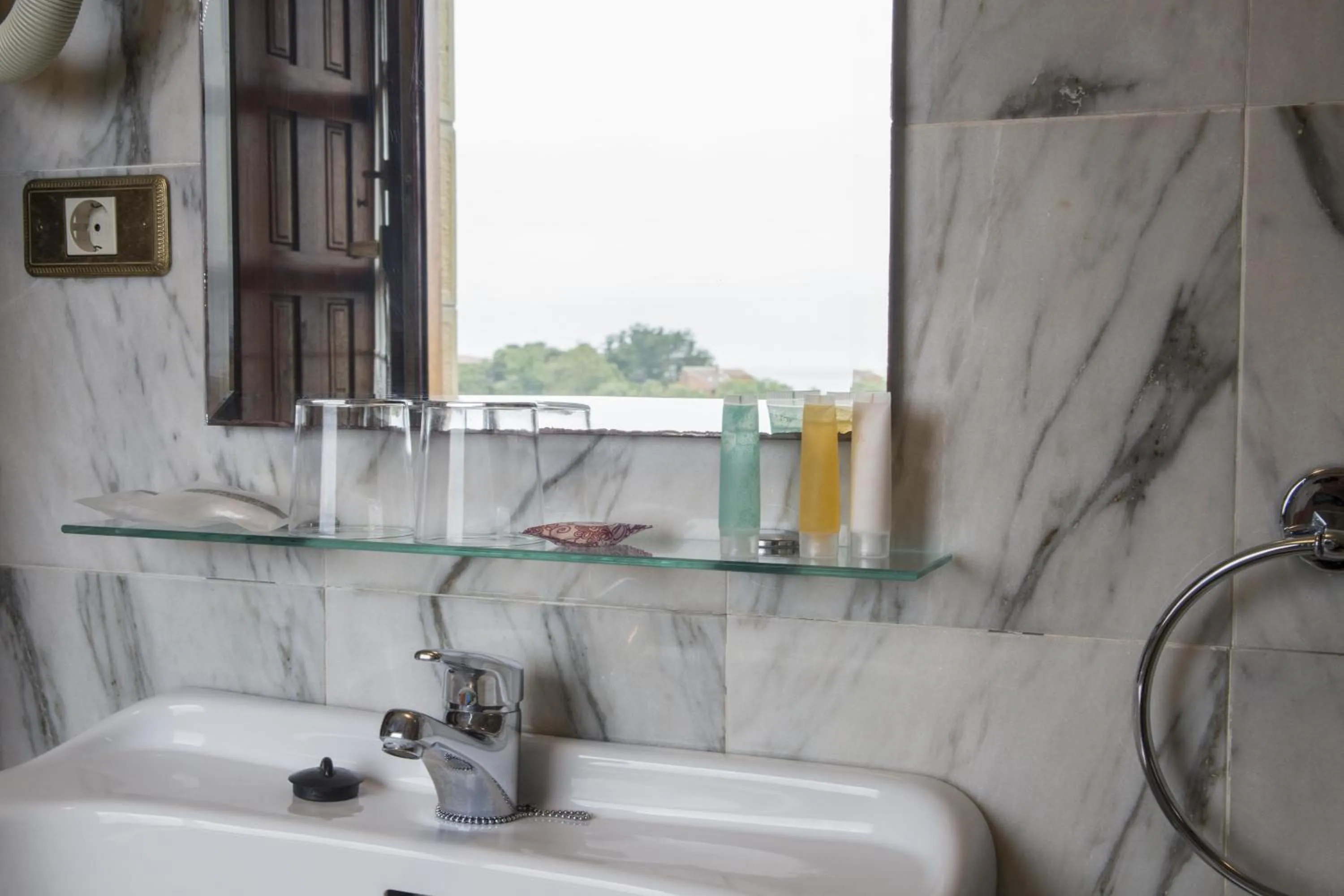 Bathroom in Don Pablo