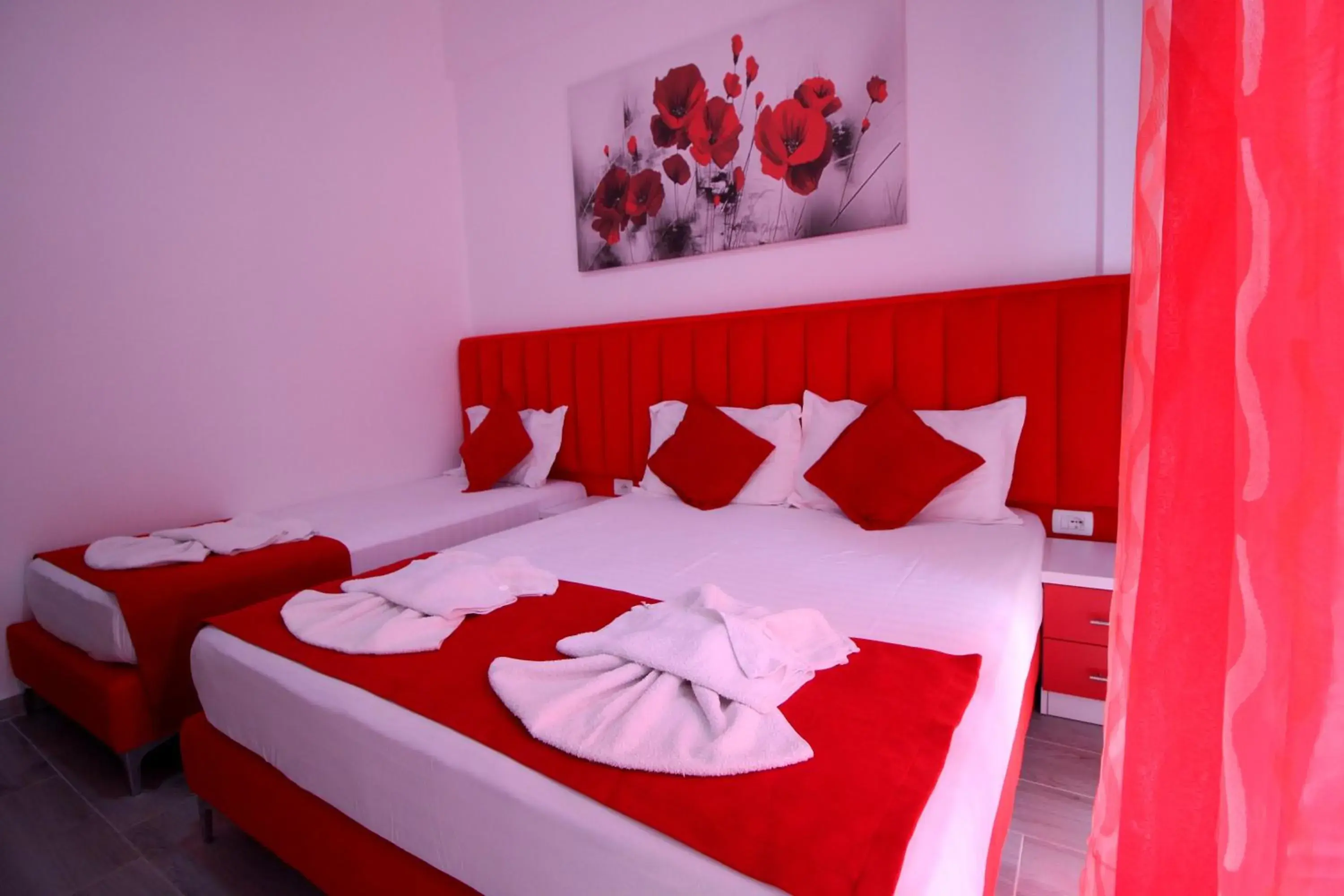 Triple Room with Balcony in Hotel Vila Kapllani Triple Room with Balcony in Hotel Vila Kapllani