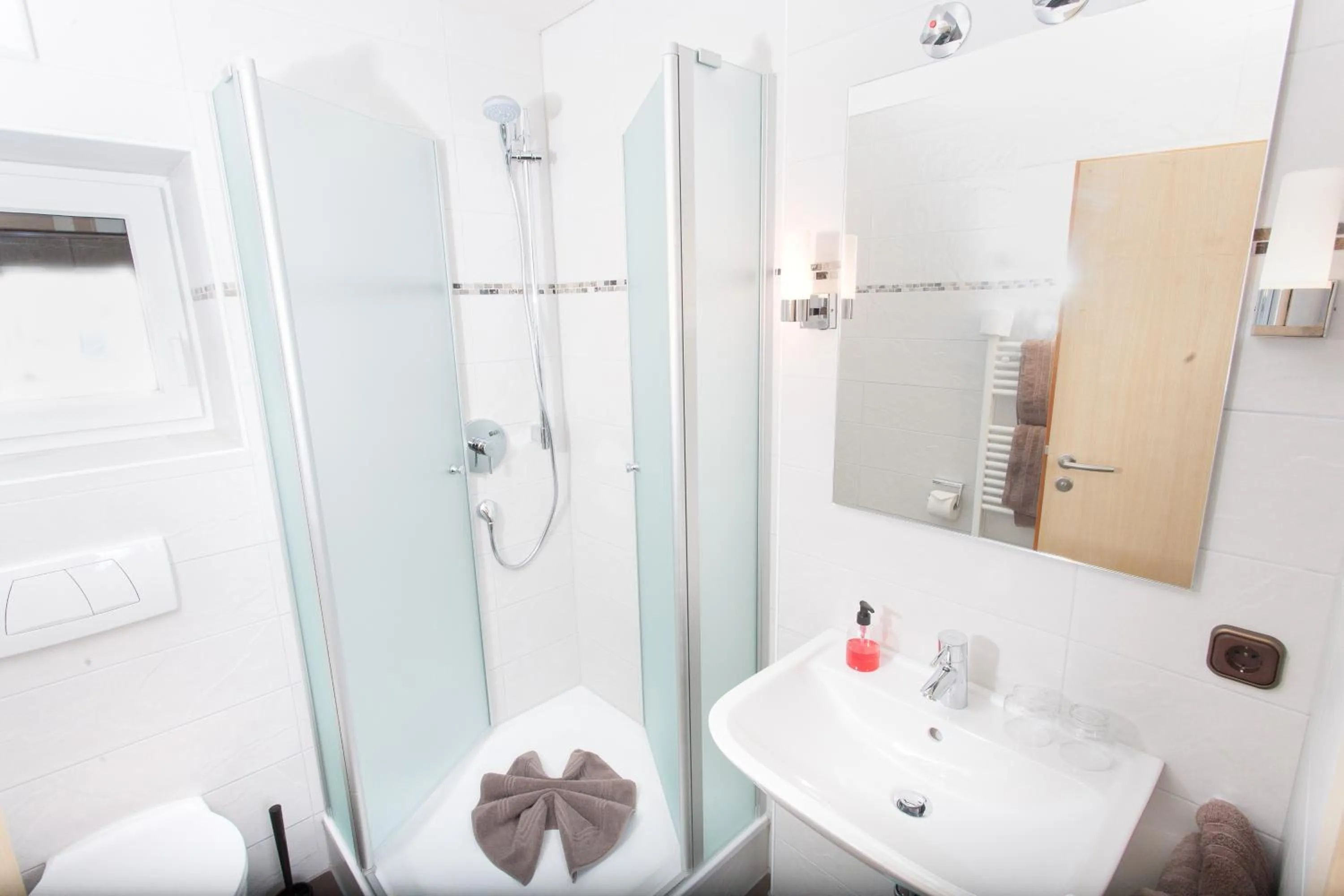 Bathroom in Fideliushaus