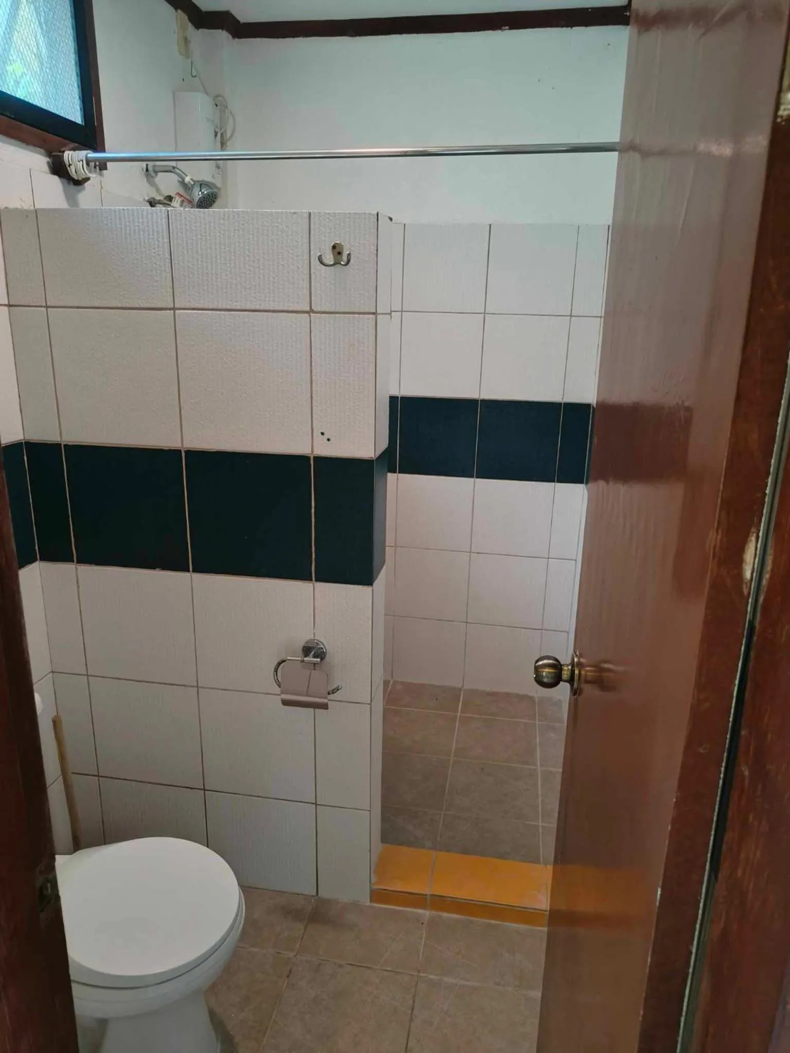 Toilet in Hof Gorei Beach Resort Davao