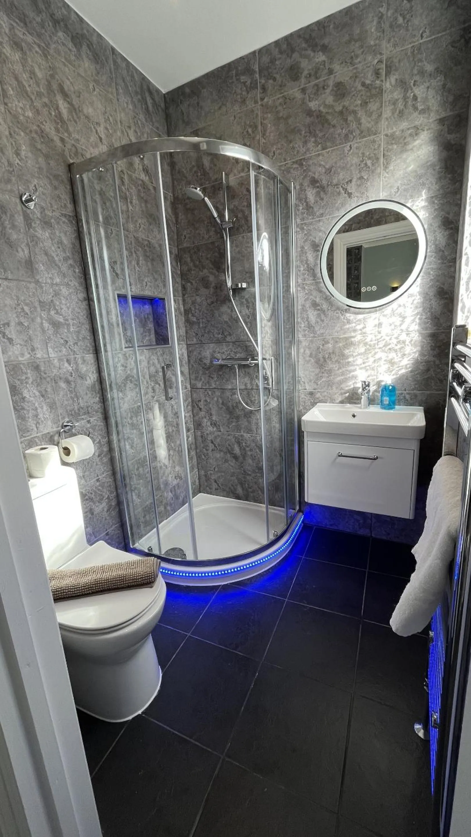 Bathroom in Charlotte Guest House