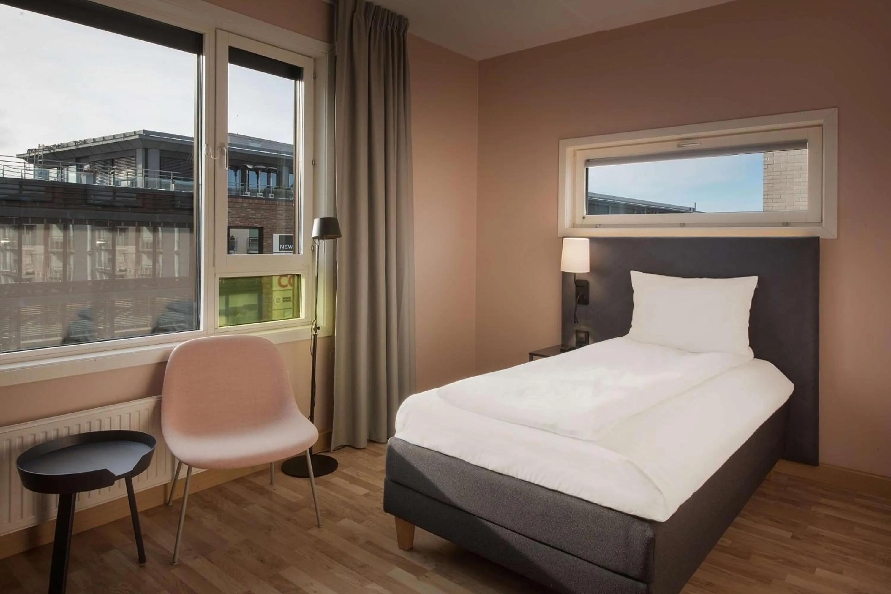 Bedroom, Bed in Scandic Solsiden